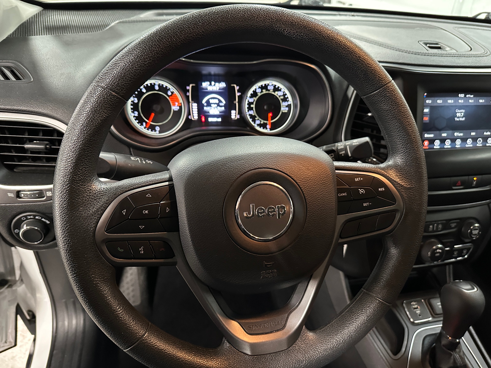 Thumbnail: 2021 Jeep Cherokee - 5