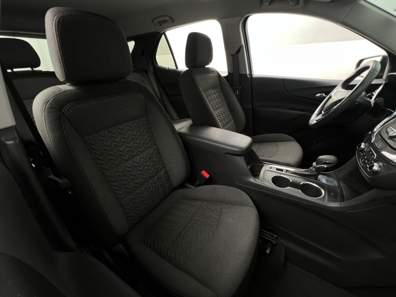 Thumbnail: 2022 Chevrolet Equinox - 2