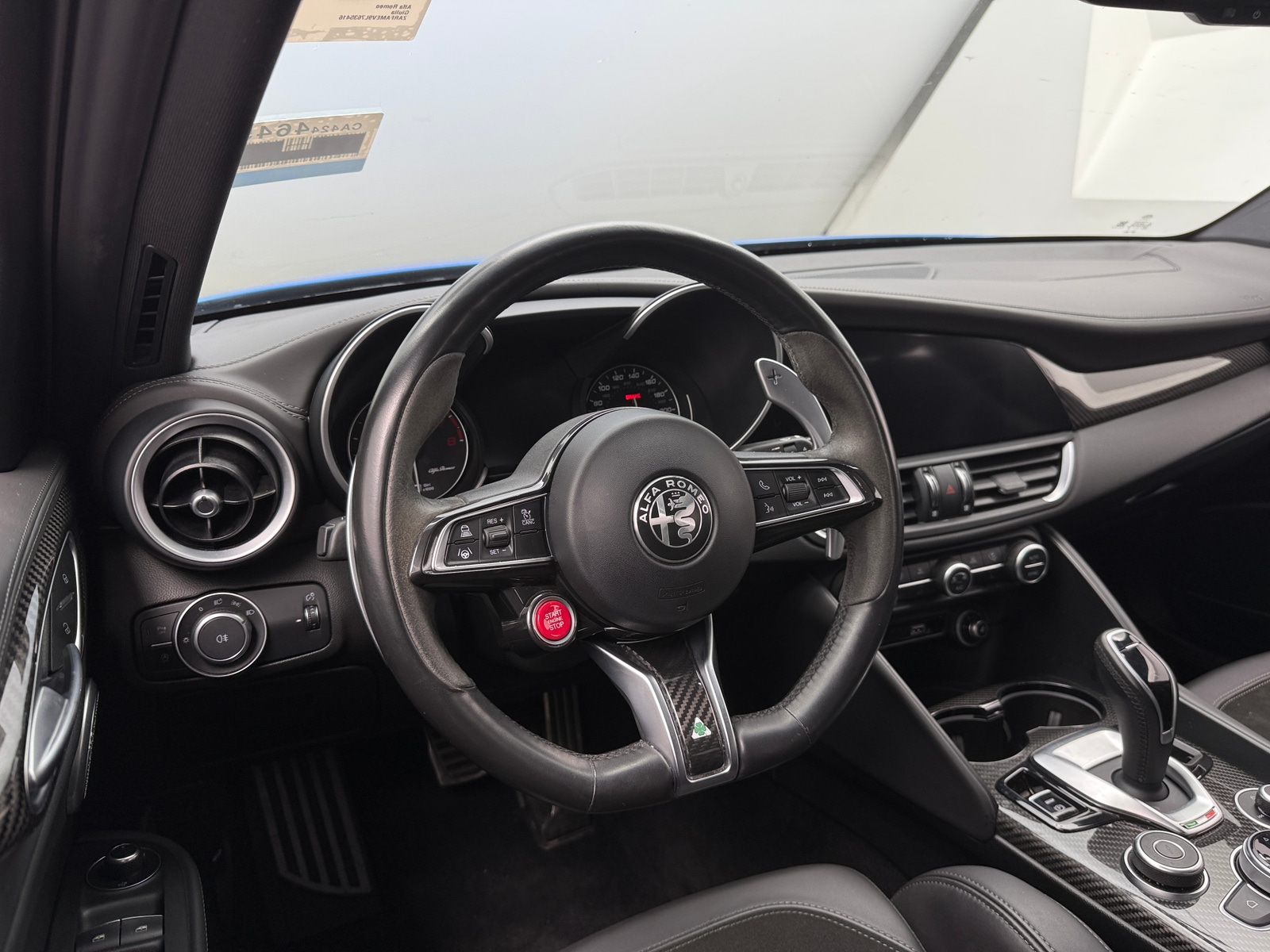 Thumbnail: 2020 Alfa Romeo Giulia - 4