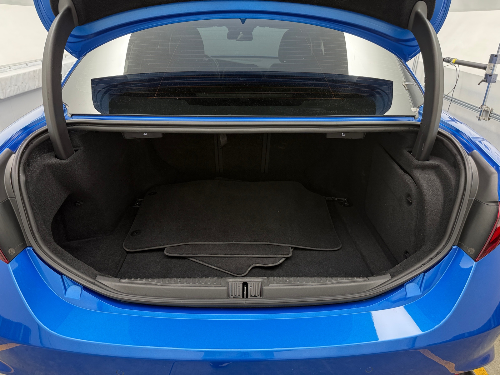 Thumbnail: 2020 Alfa Romeo Giulia - 6