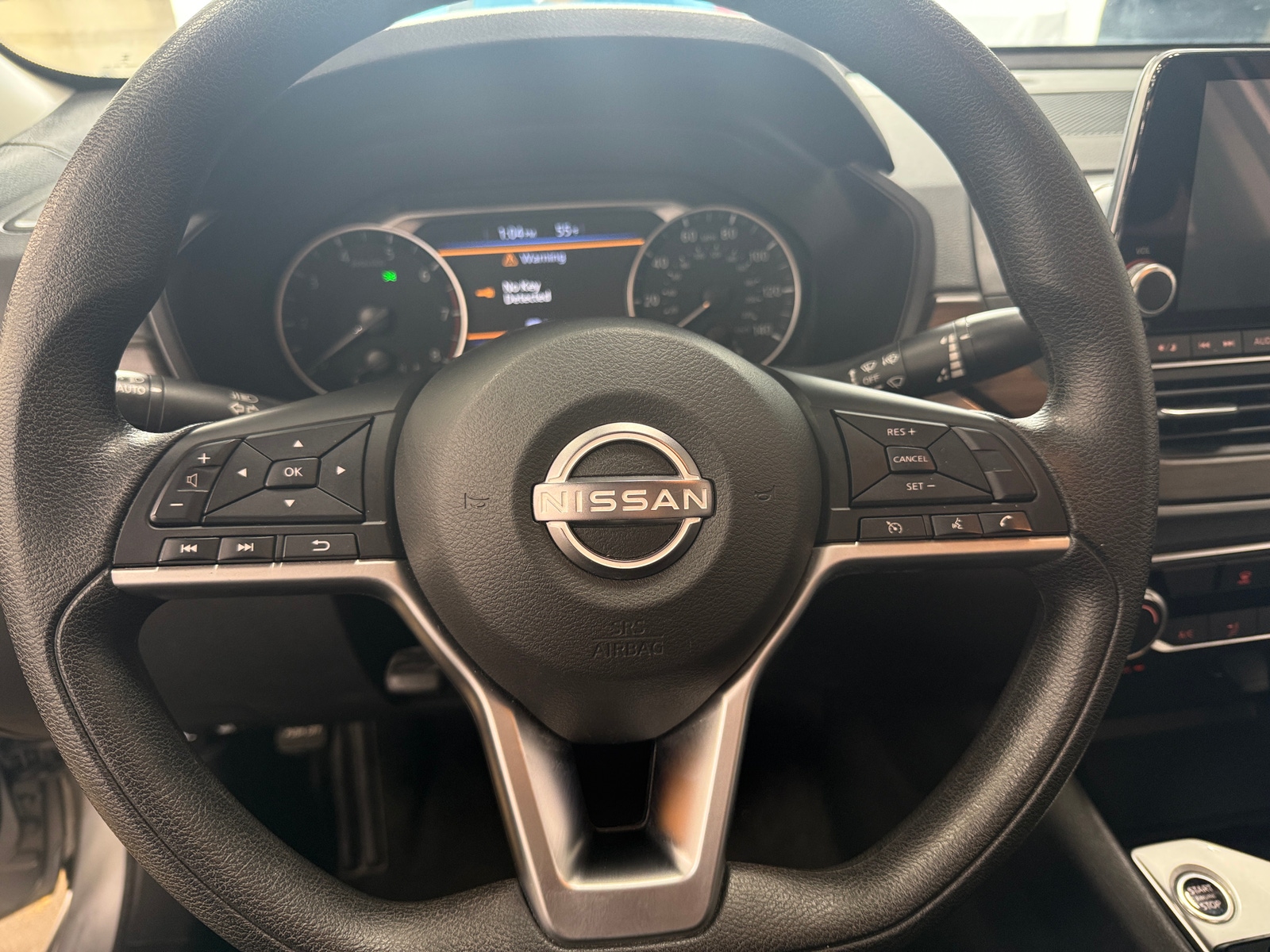 Thumbnail: 2024 Nissan Altima - 5