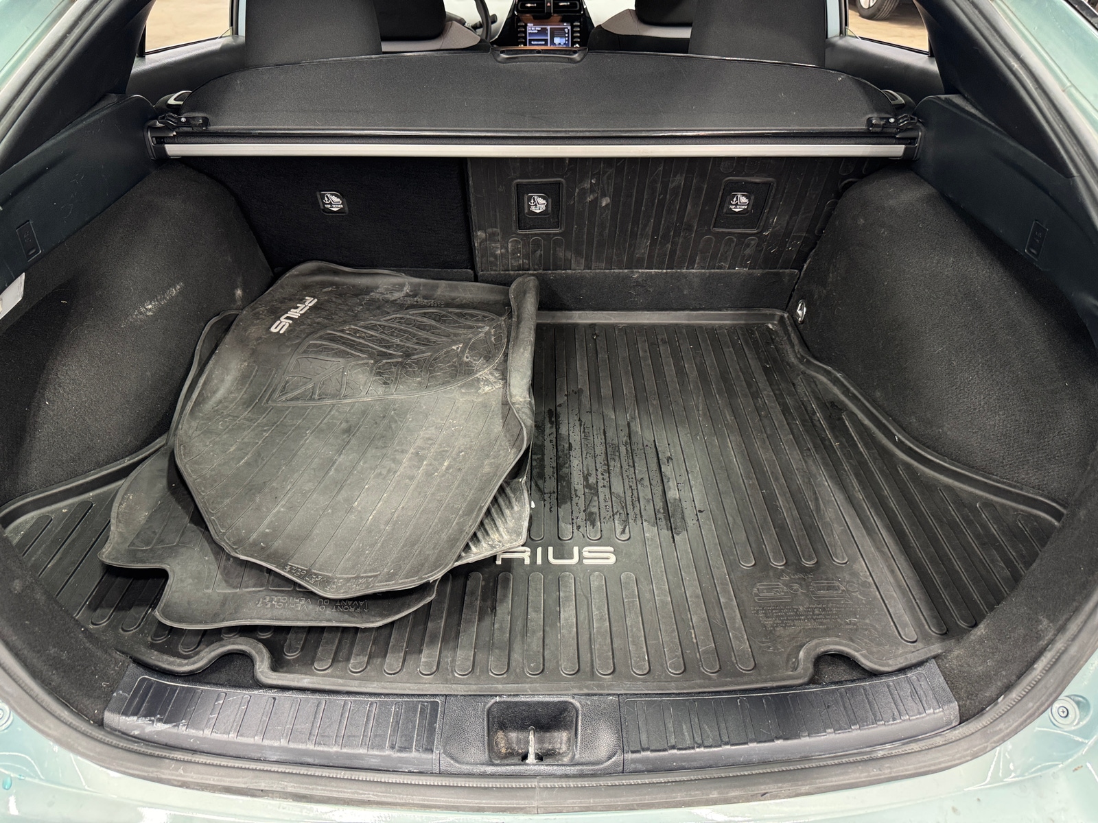 Thumbnail: 2020 Toyota Prius - 7