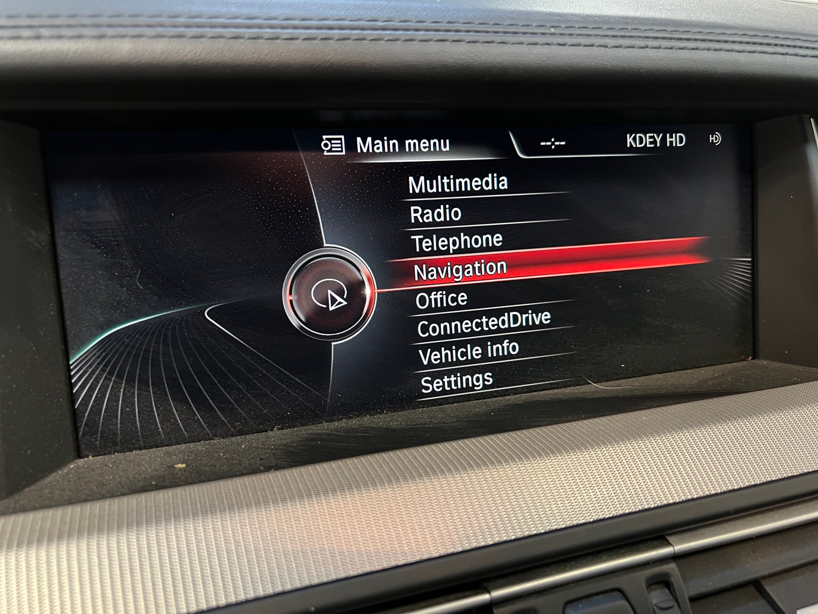 Thumbnail: 2015 BMW M5 - 3