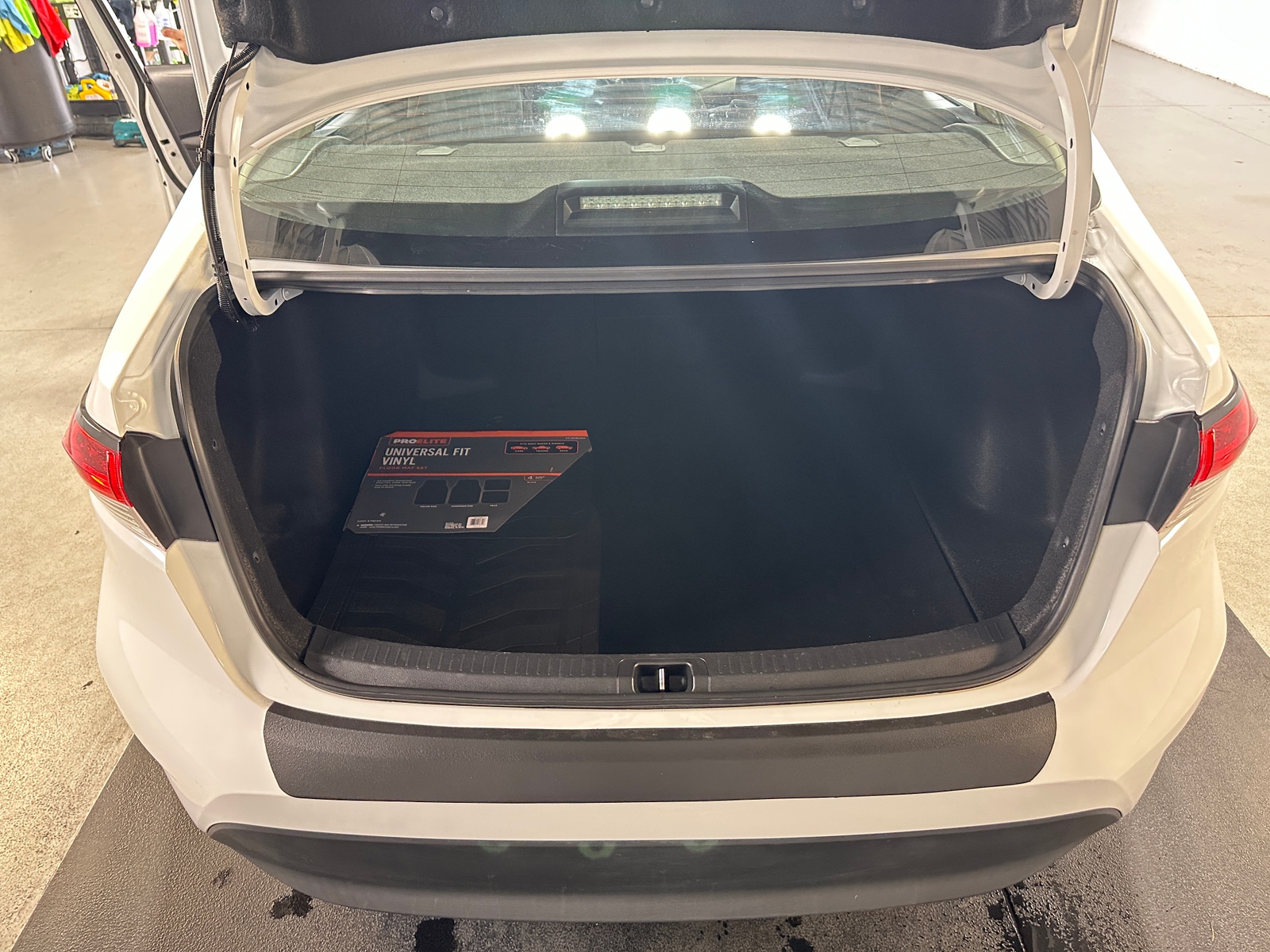 Thumbnail: 2024 Toyota Corolla - 7