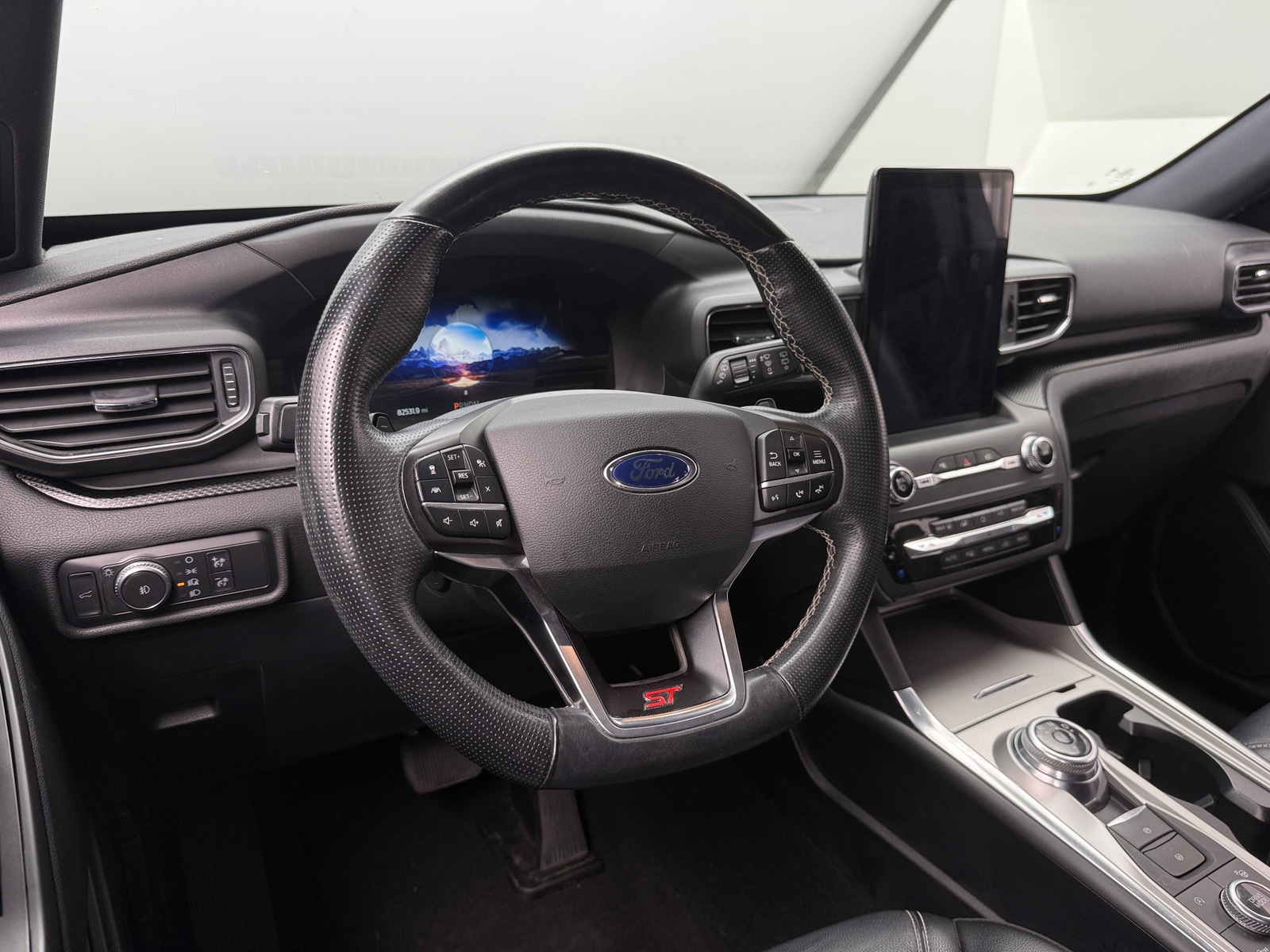 Thumbnail: 2020 Ford Explorer - 4