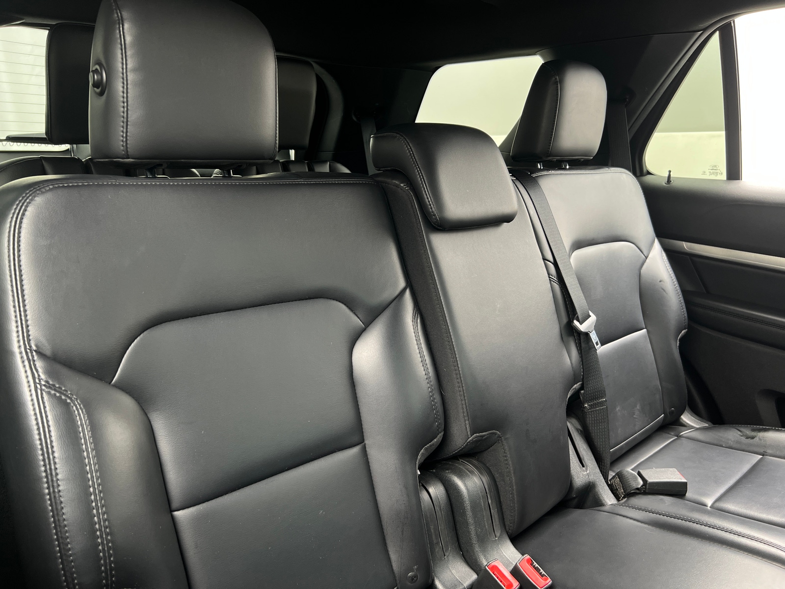 Thumbnail: 2019 Ford Explorer - 5