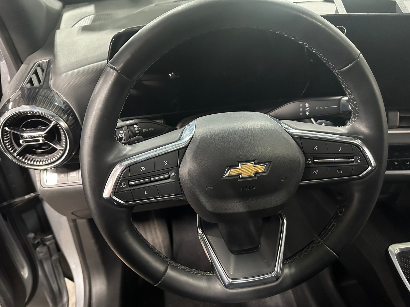 Thumbnail: 2025 Chevrolet Equinox - 5