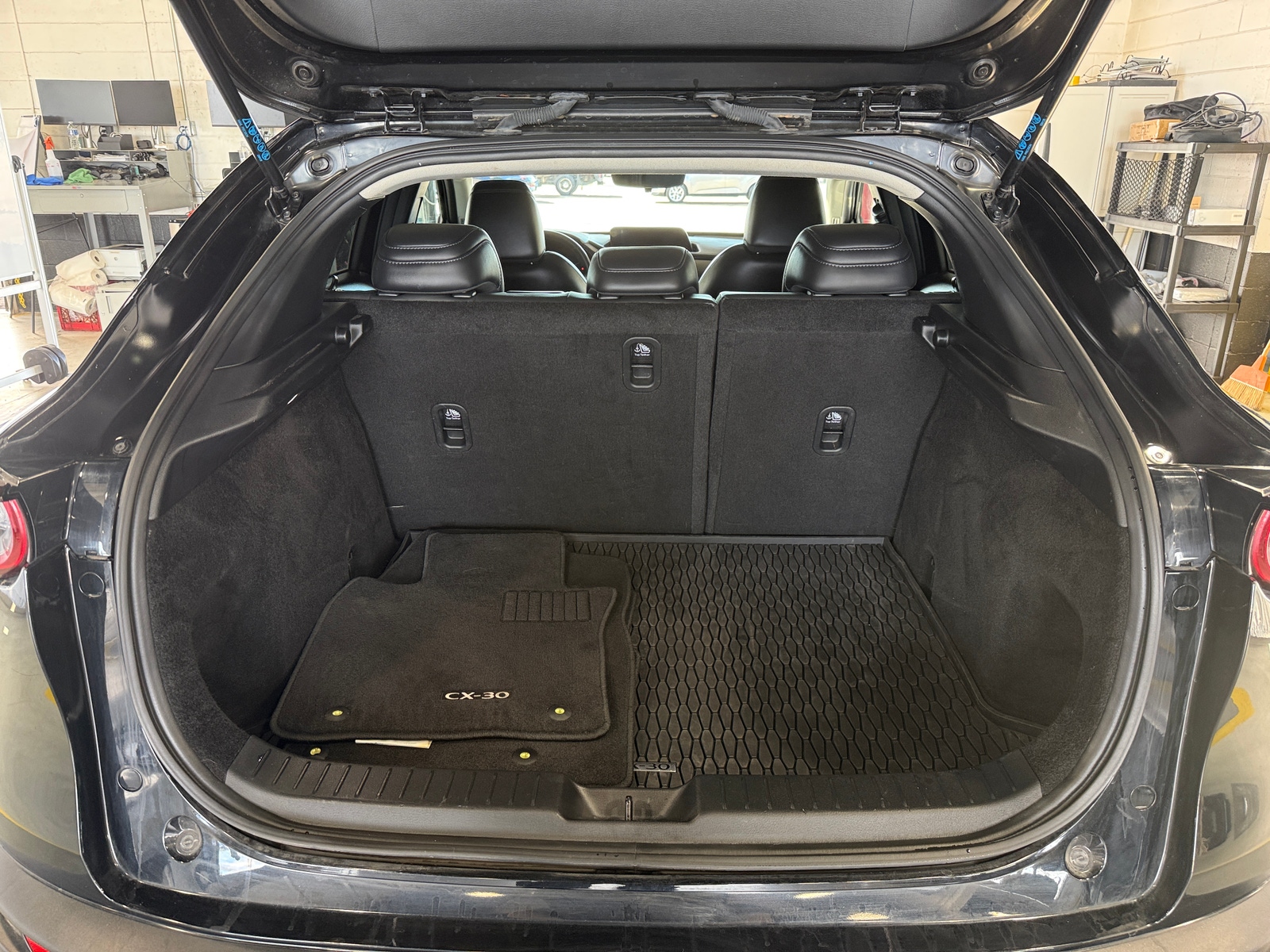 Thumbnail: 2023 Mazda CX-30 - 6