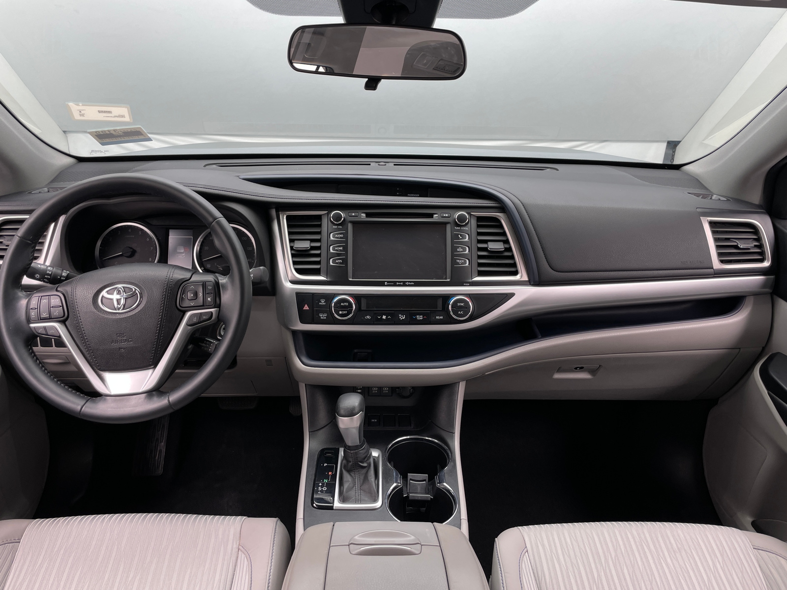 Thumbnail: 2018 Toyota Highlander - 3