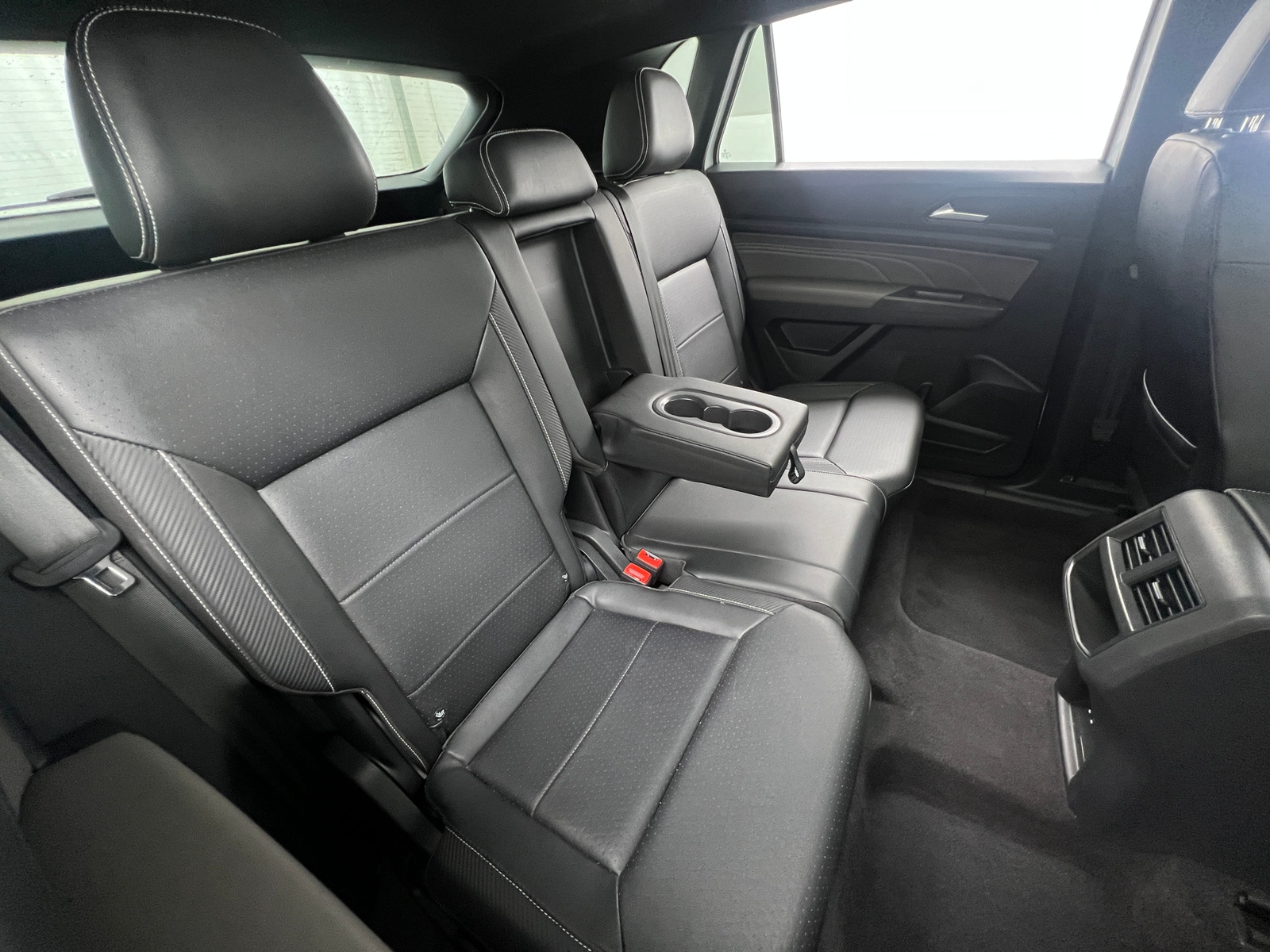 Thumbnail: 2021 Volkswagen Atlas - 6