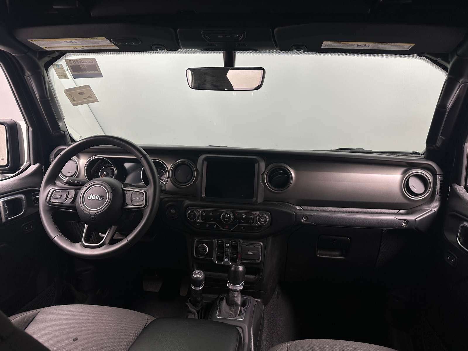 Thumbnail: 2023 Jeep Gladiator - 3