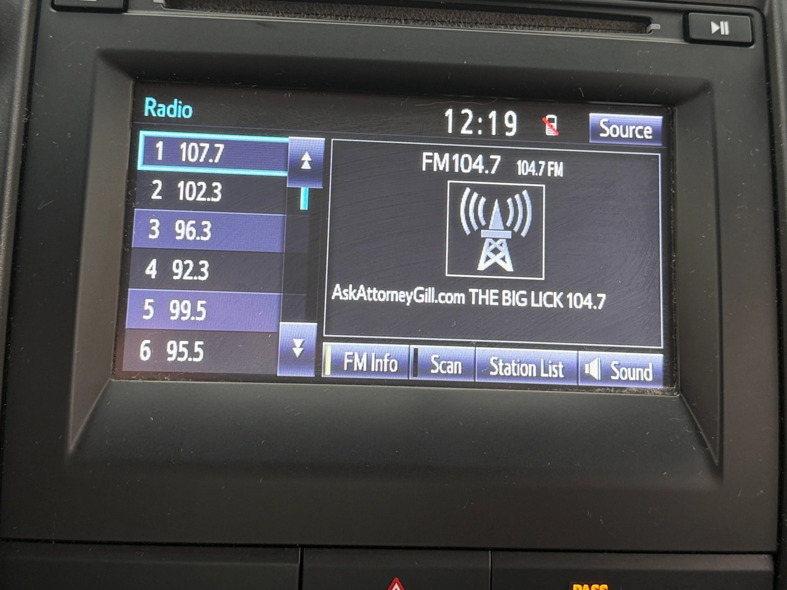 Thumbnail: 2017 Toyota Camry - 4