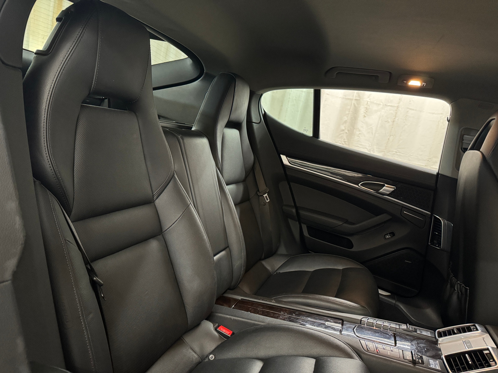 Thumbnail: 2016 Porsche Panamera - 5