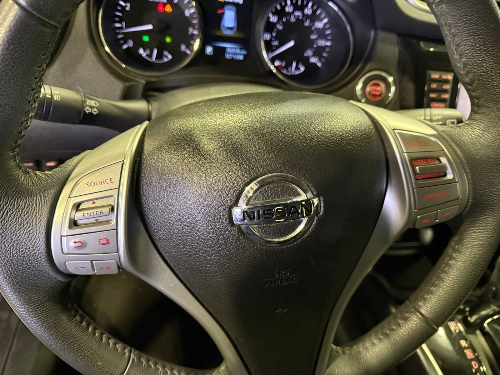 Thumbnail: 2015 Nissan Rogue - 4