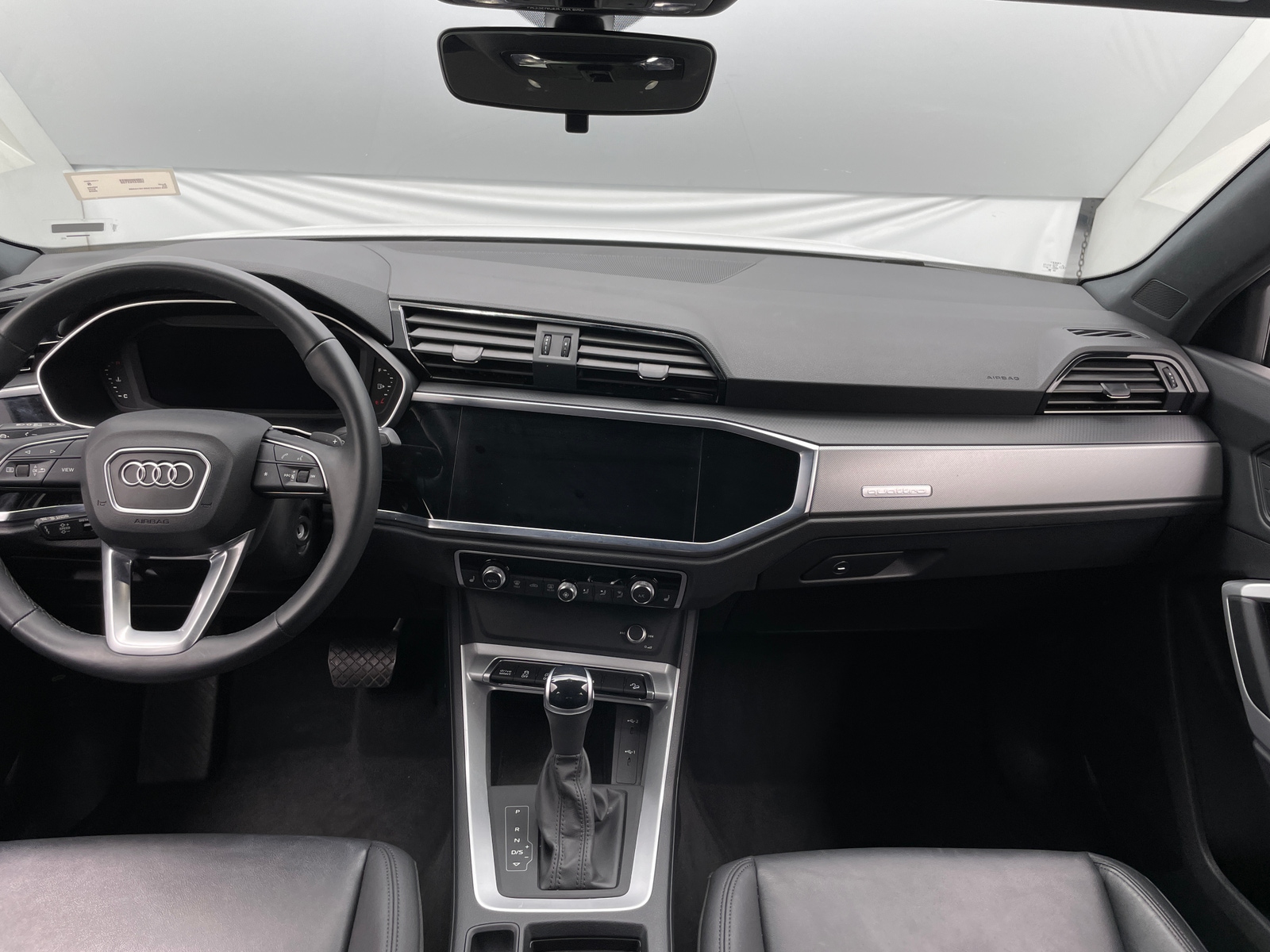 Thumbnail: 2025 Audi Q3 - 2