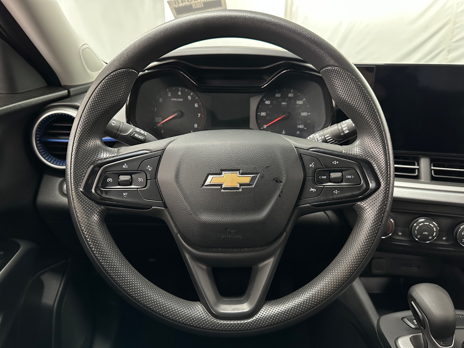 Thumbnail: 2024 Chevrolet Trax - 5