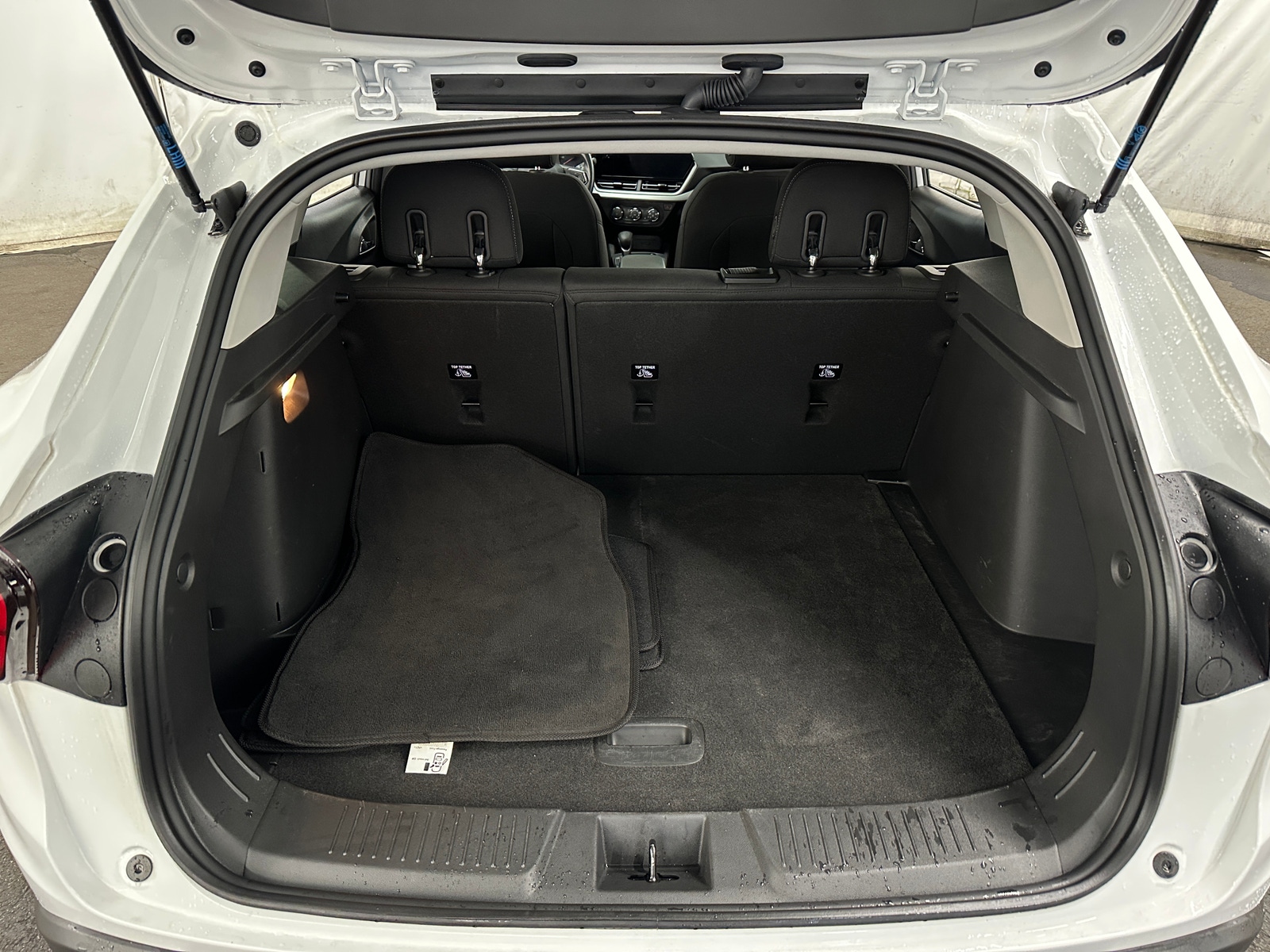 Thumbnail: 2024 Chevrolet Trax - 7