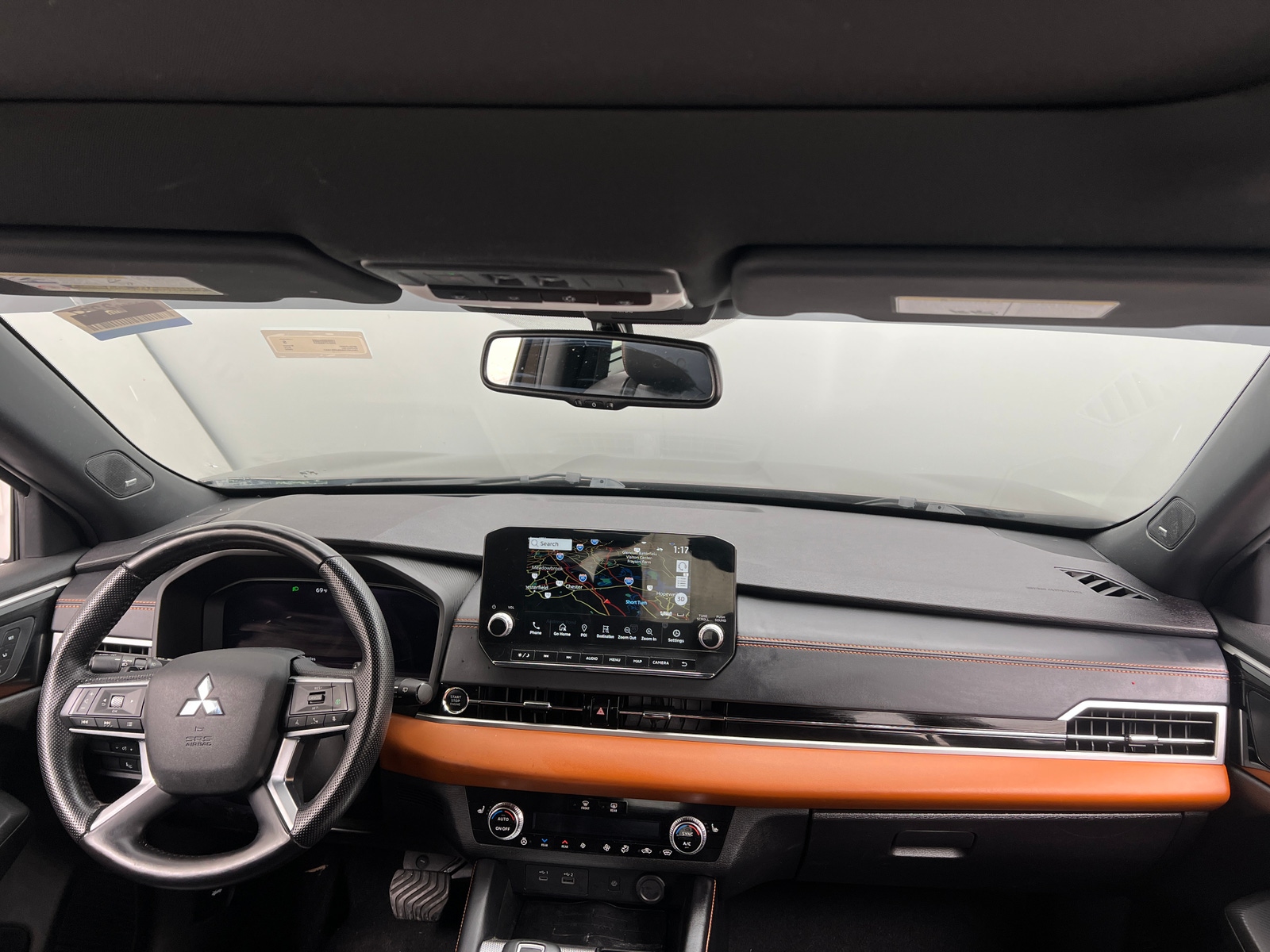 Thumbnail: 2022 Mitsubishi Outlander - 2