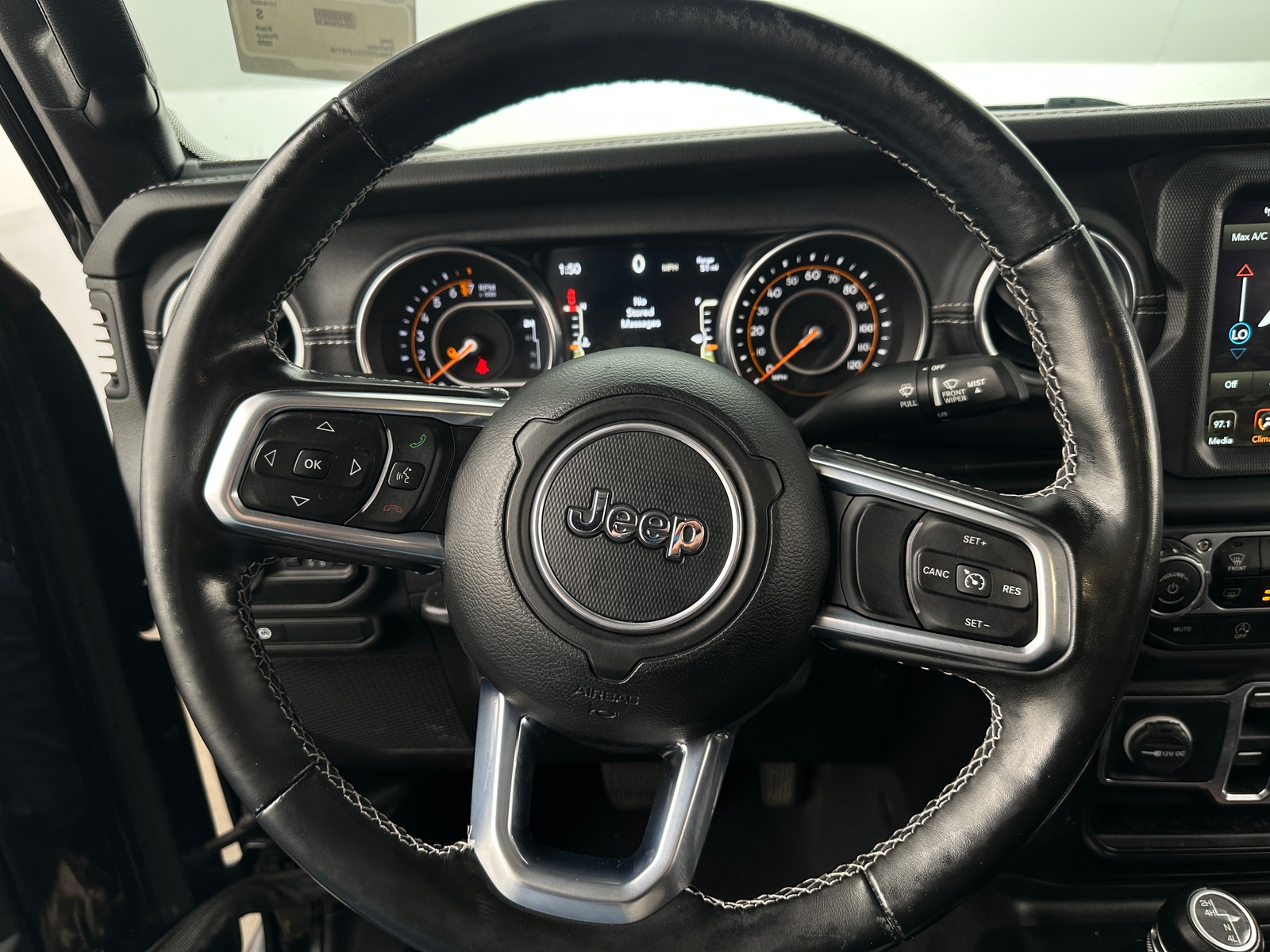 Thumbnail: 2020 Jeep Gladiator - 4