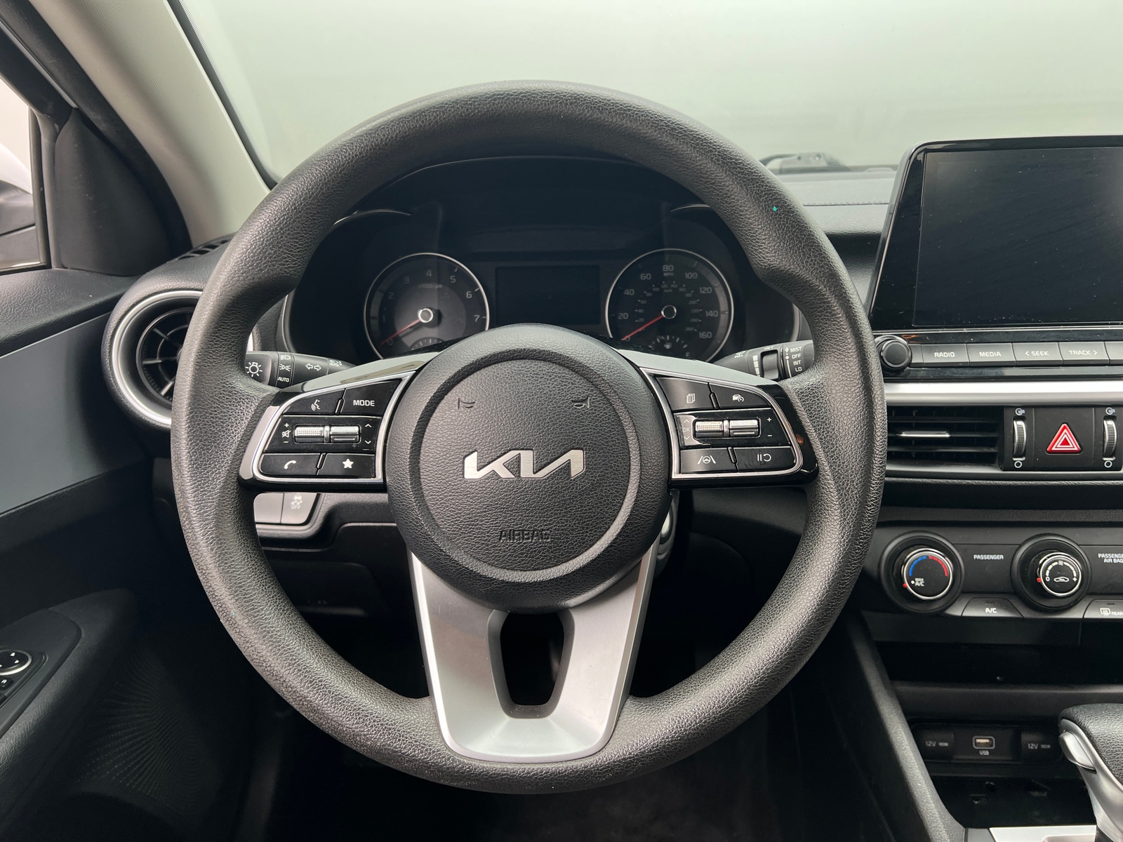 Thumbnail: 2023 Kia Forte - 5