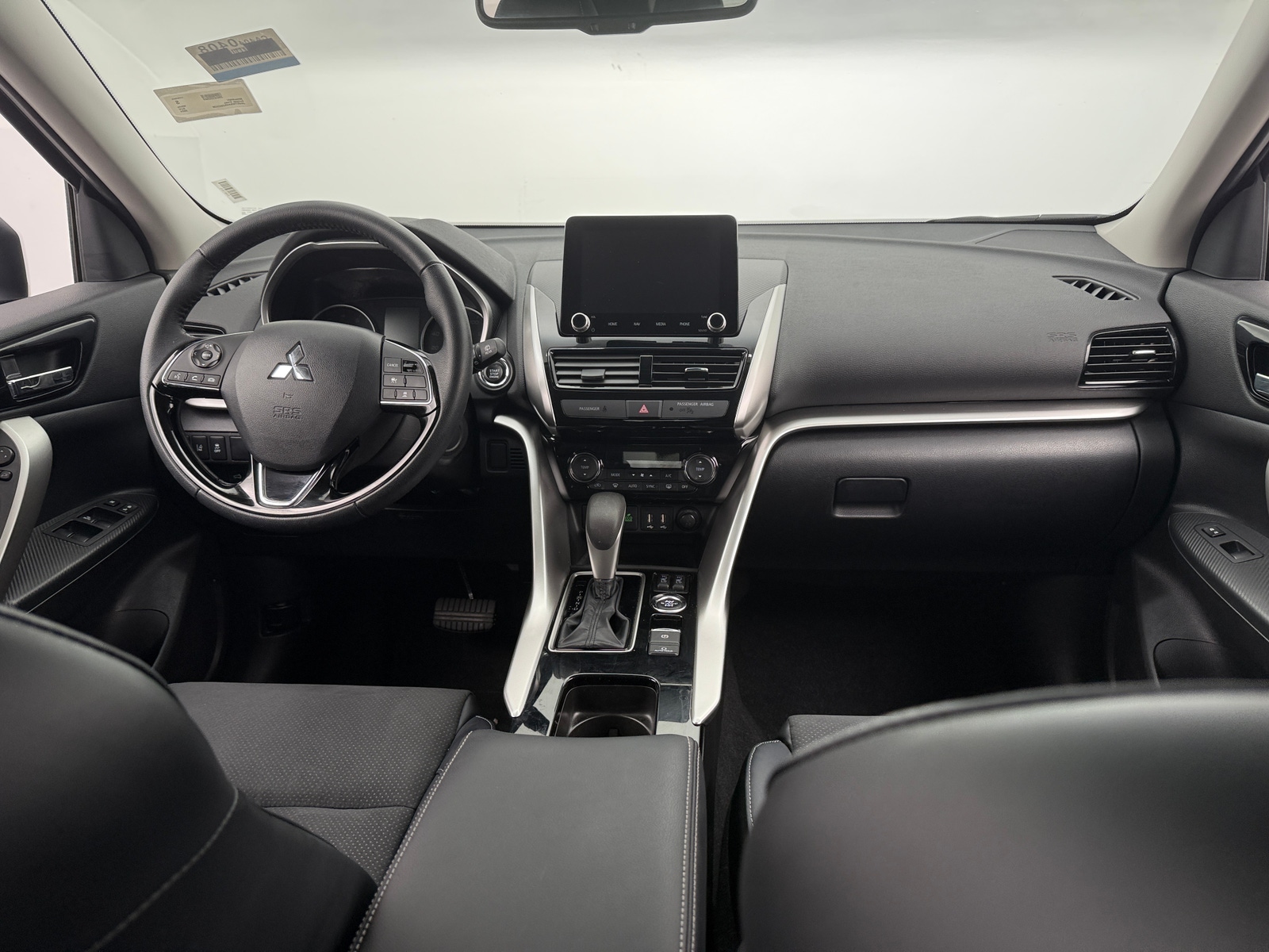 Thumbnail: 2024 Mitsubishi Eclipse Cross - 2