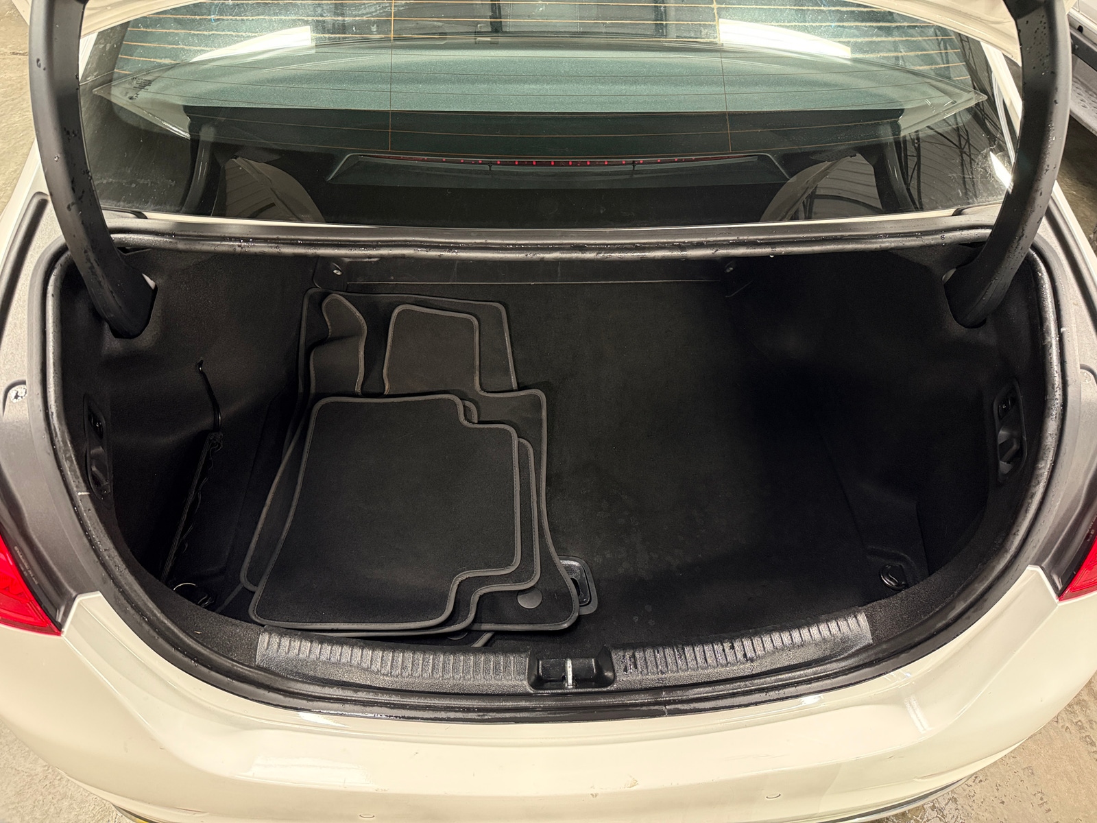 Thumbnail: 2024 Mercedes-Benz C-Class - 6