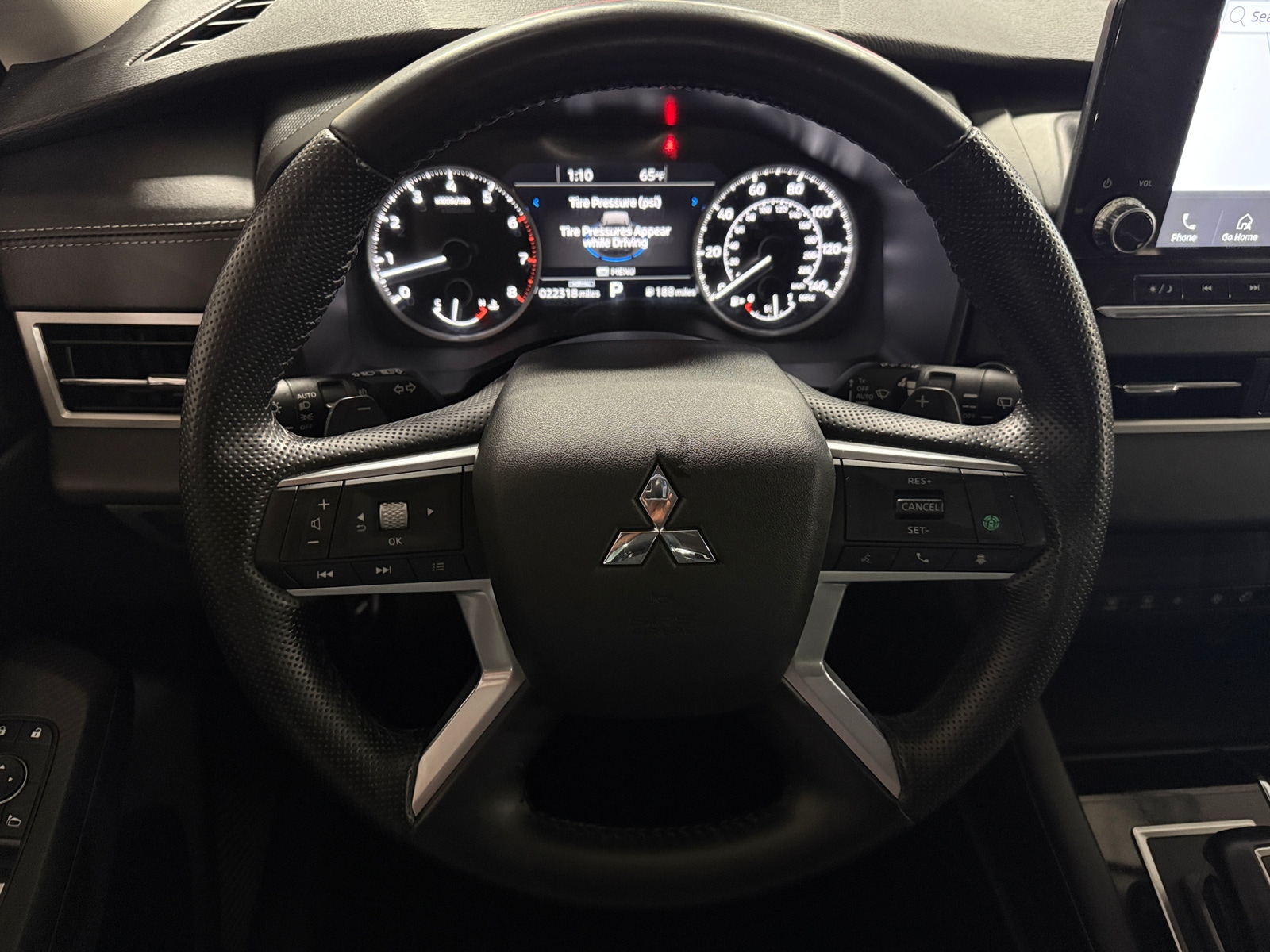 Thumbnail: 2024 Mitsubishi Outlander - 4