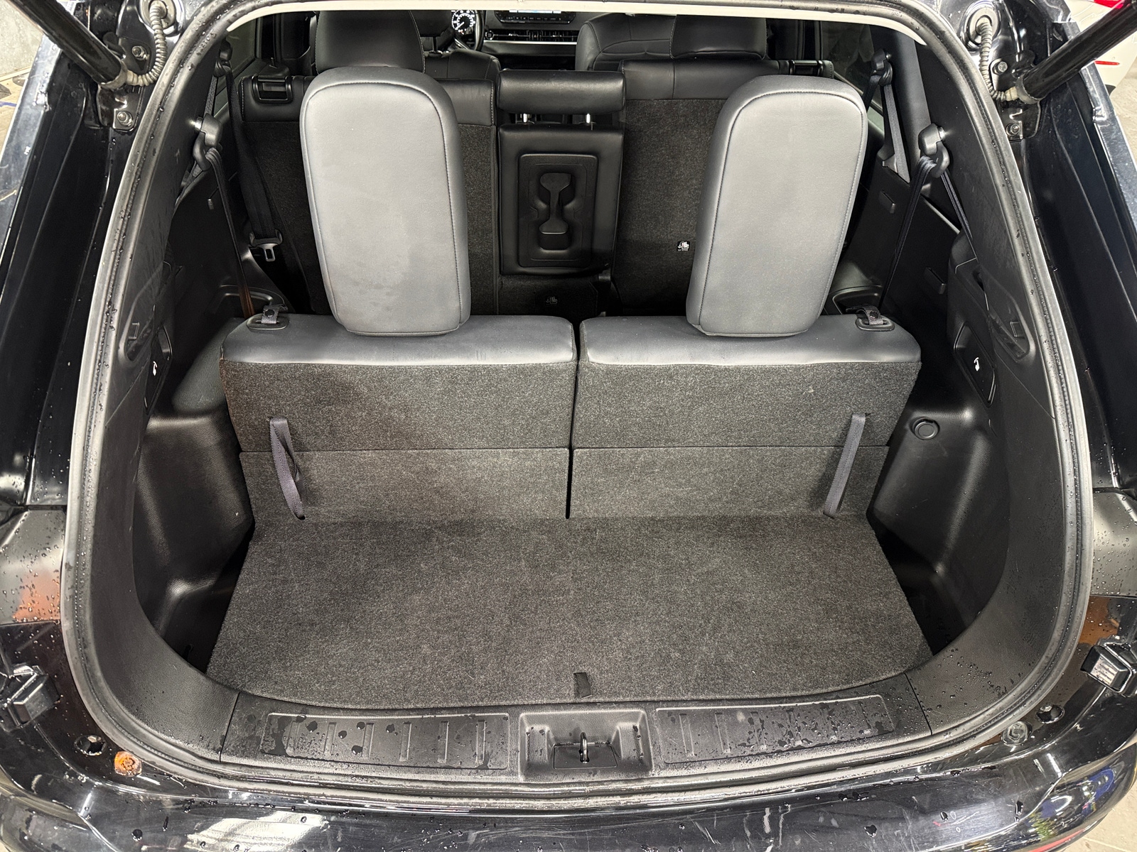 Thumbnail: 2024 Mitsubishi Outlander - 6