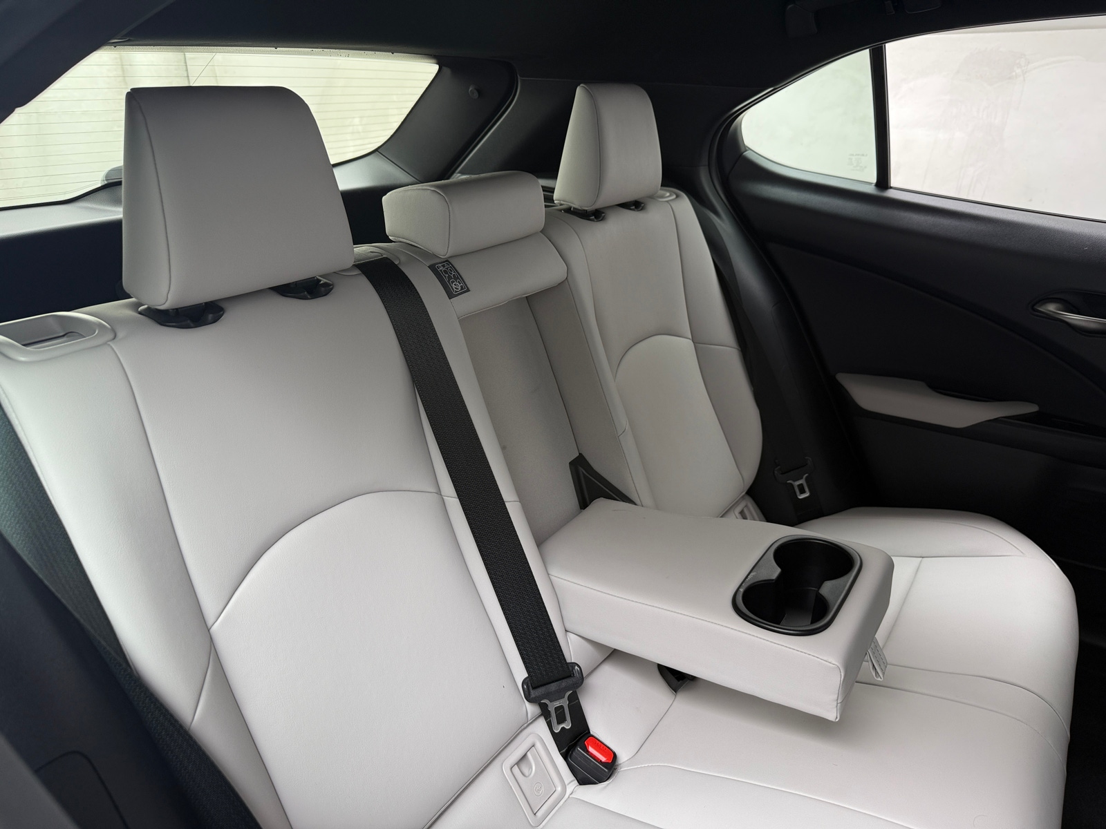 Thumbnail: 2021 Lexus UX - 5