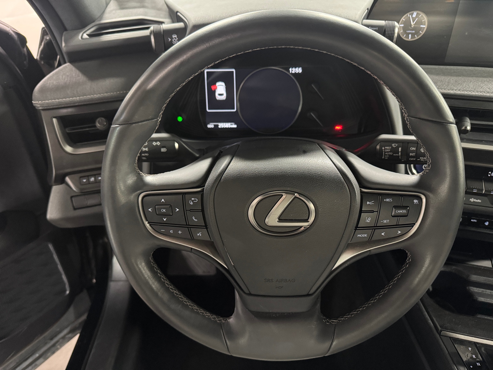 Thumbnail: 2021 Lexus UX - 4