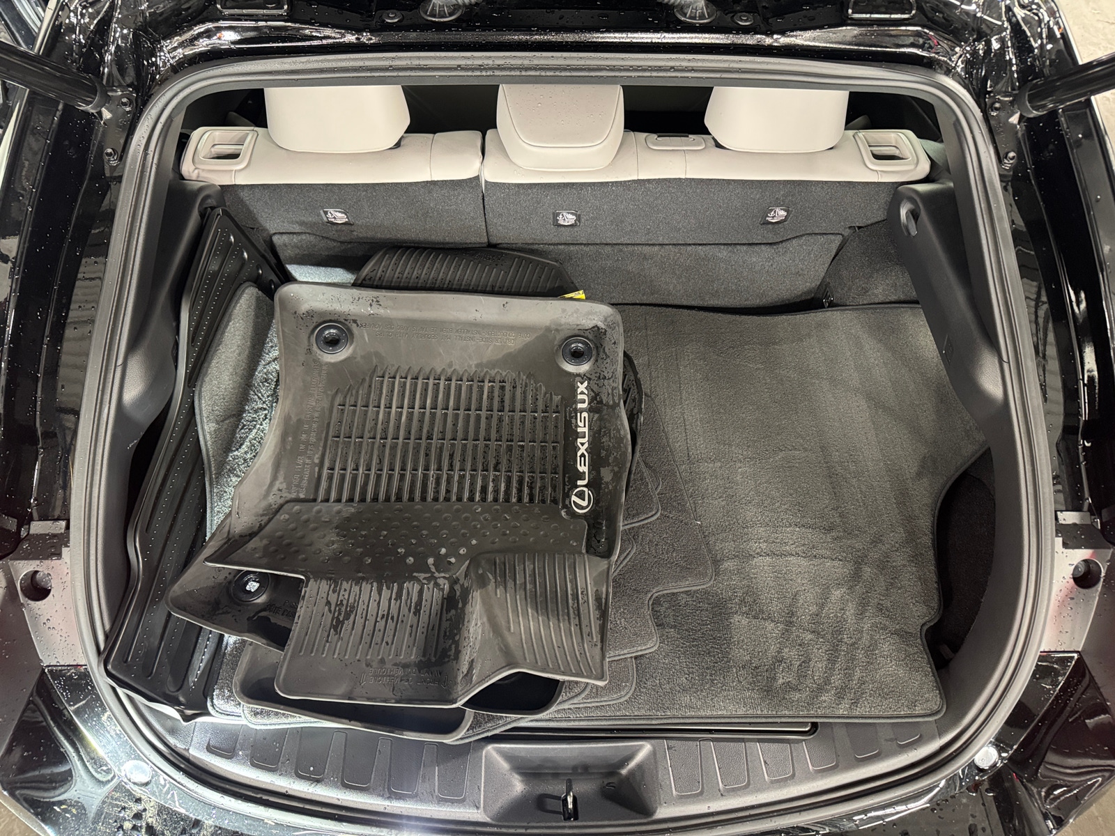 Thumbnail: 2021 Lexus UX - 6