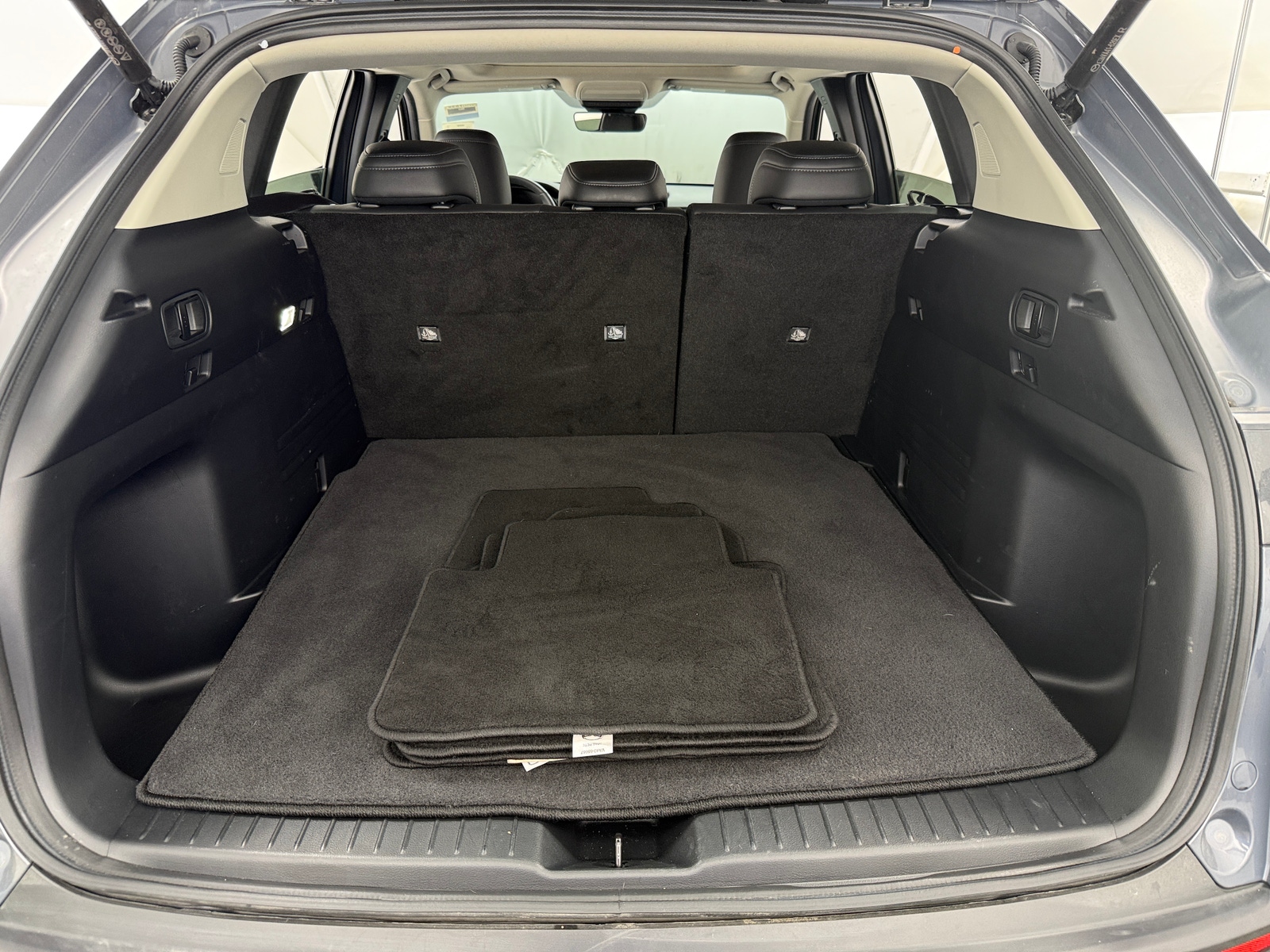 Thumbnail: 2025 Mazda CX-50 - 6