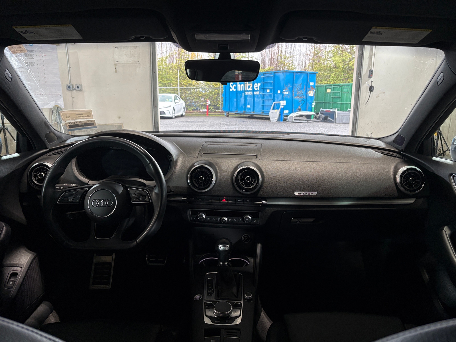 Thumbnail: 2018 Audi A3 e-tron - 2