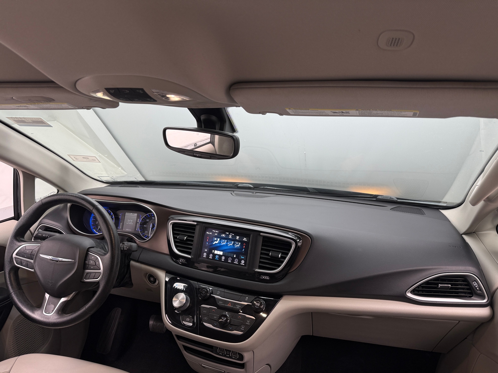 Thumbnail: 2021 Chrysler Voyager - 2