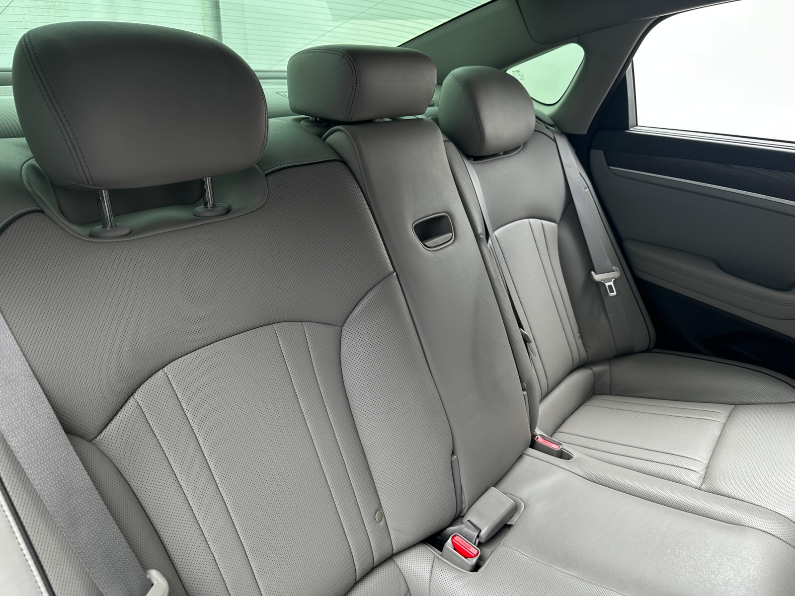 Thumbnail: 2015 Hyundai Genesis - 5