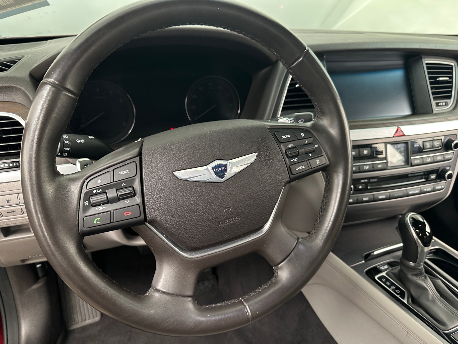 Thumbnail: 2015 Hyundai Genesis - 4