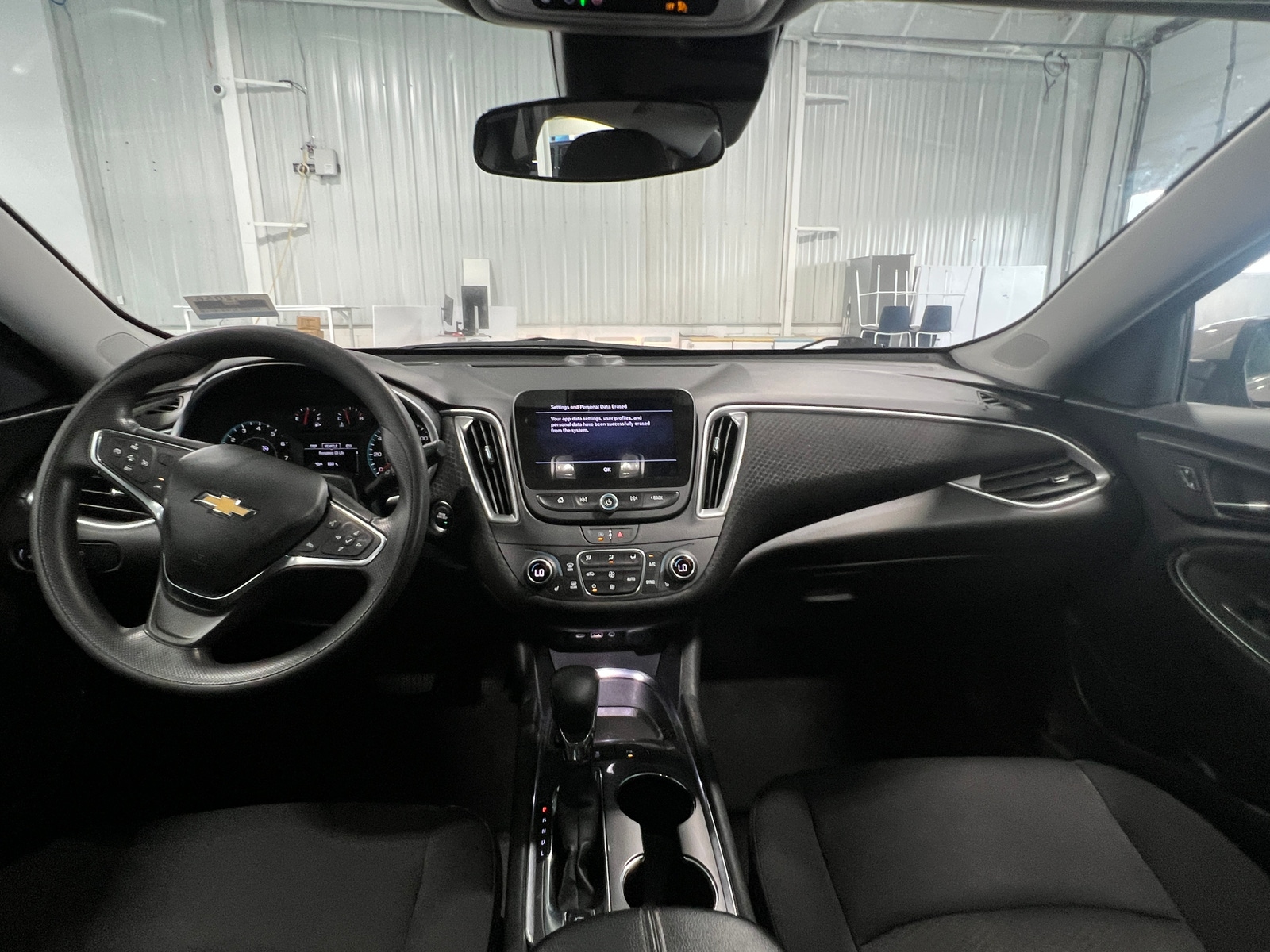 Thumbnail: 2024 Chevrolet Malibu - 3