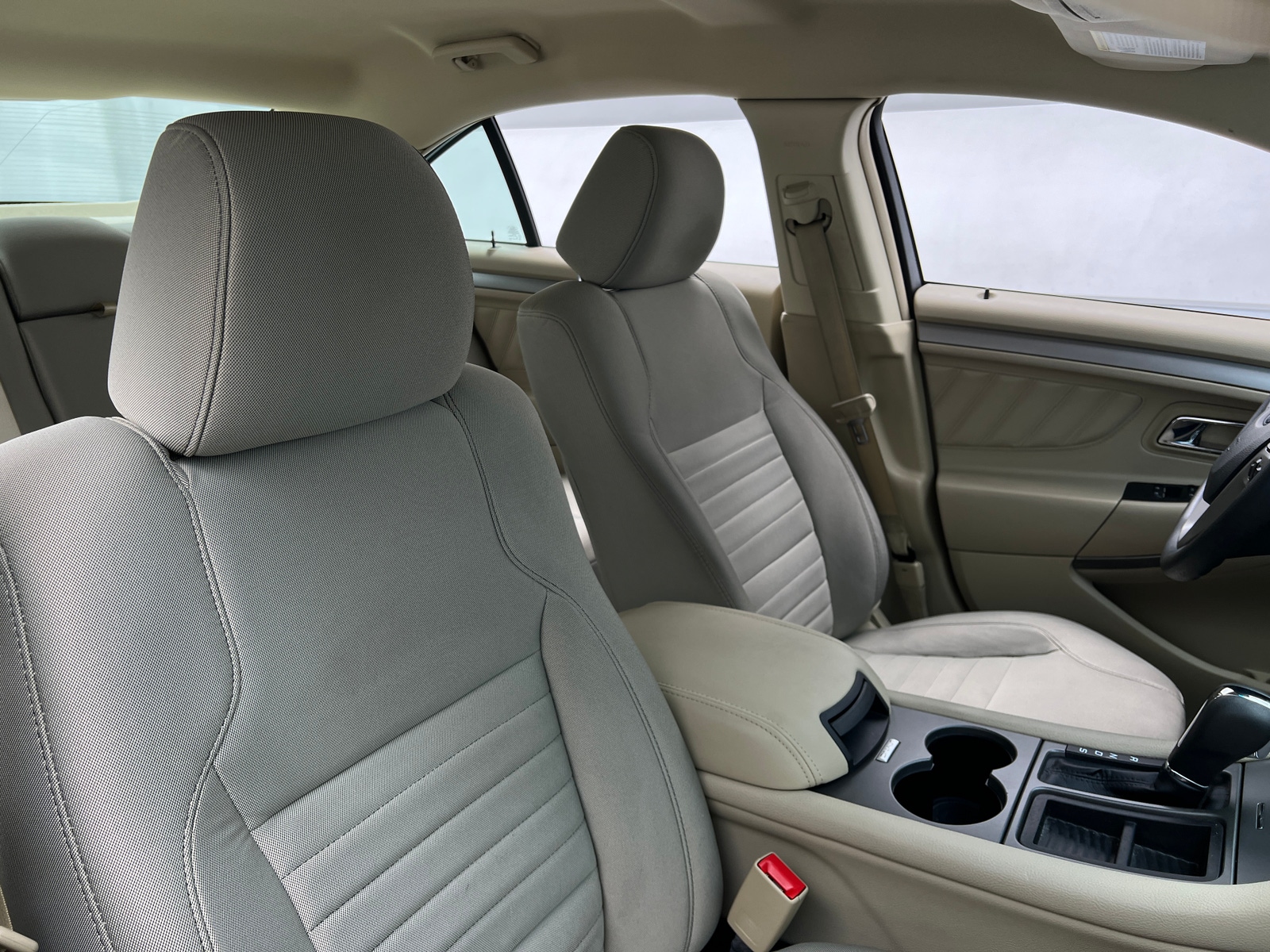 Thumbnail: 2015 Ford Taurus - 2