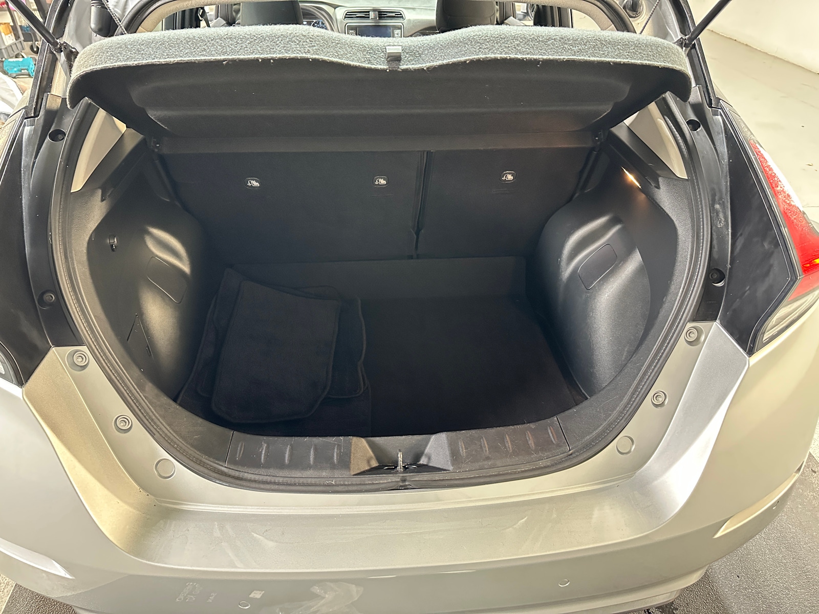 Thumbnail: 2023 Nissan Leaf - 7