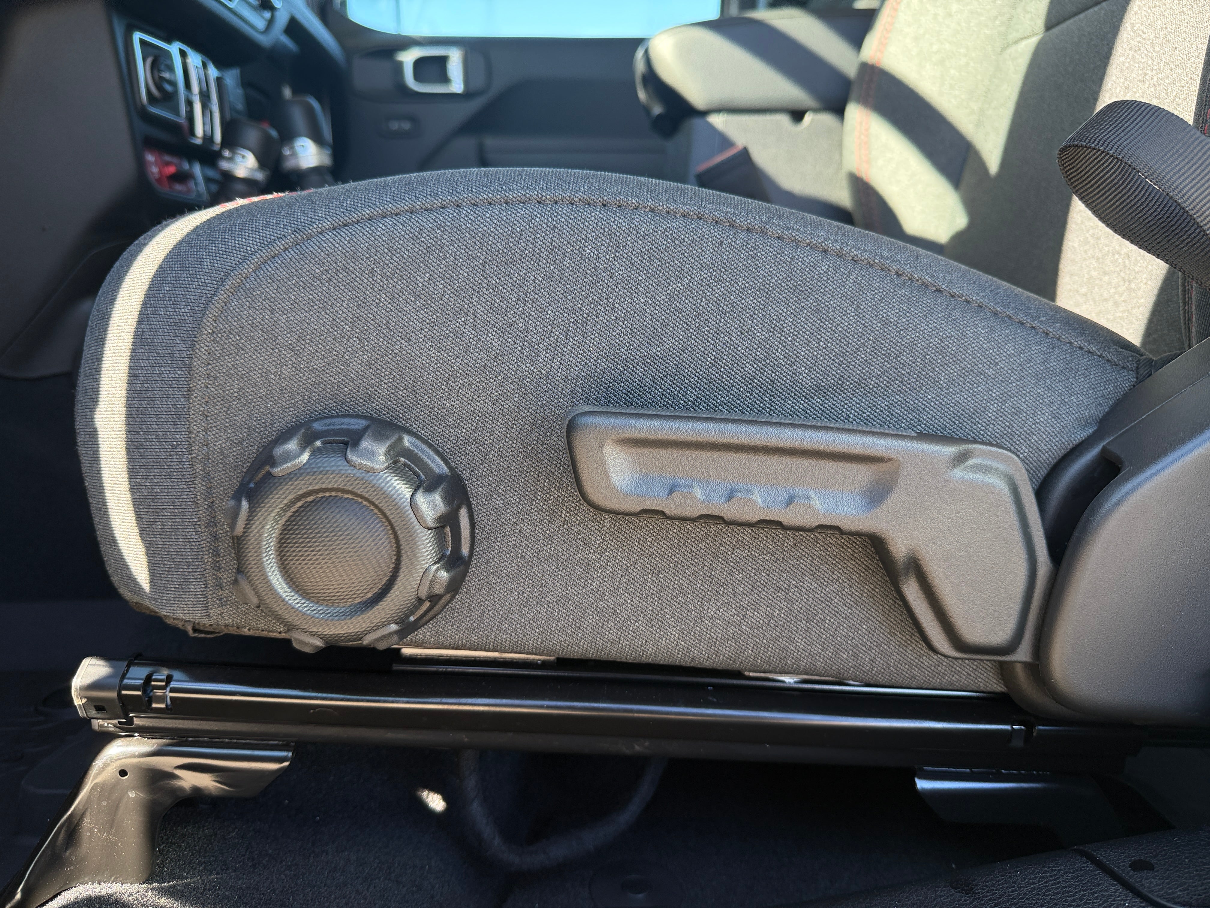 2026 Jeep Wrangler 4-Door Rubicon - Photo 10