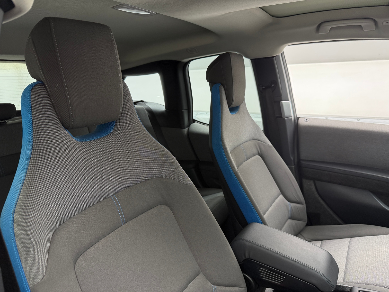 Thumbnail: 2018 BMW i3 - 2