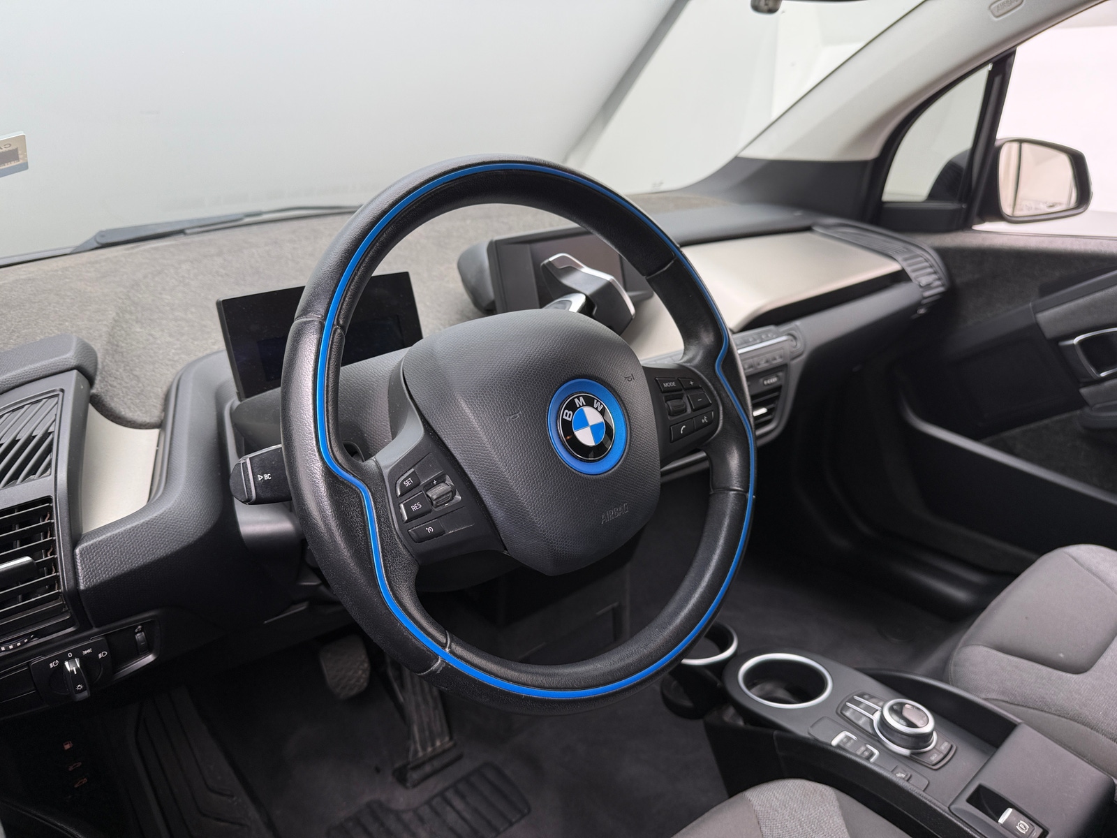 Thumbnail: 2018 BMW i3 - 5