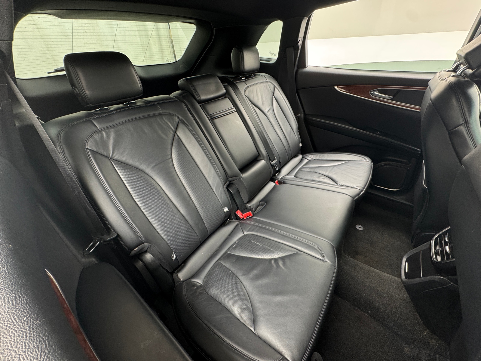 Thumbnail: 2019 Lincoln Nautilus - 5