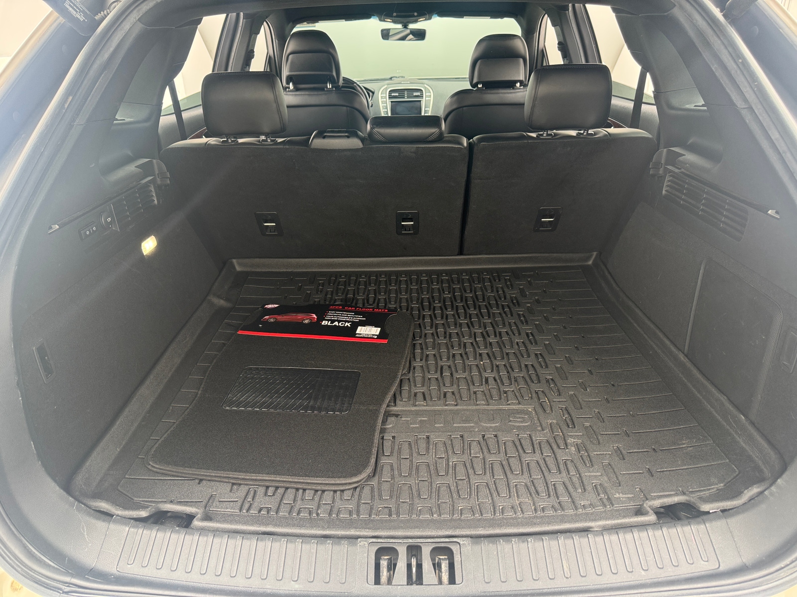 Thumbnail: 2019 Lincoln Nautilus - 6