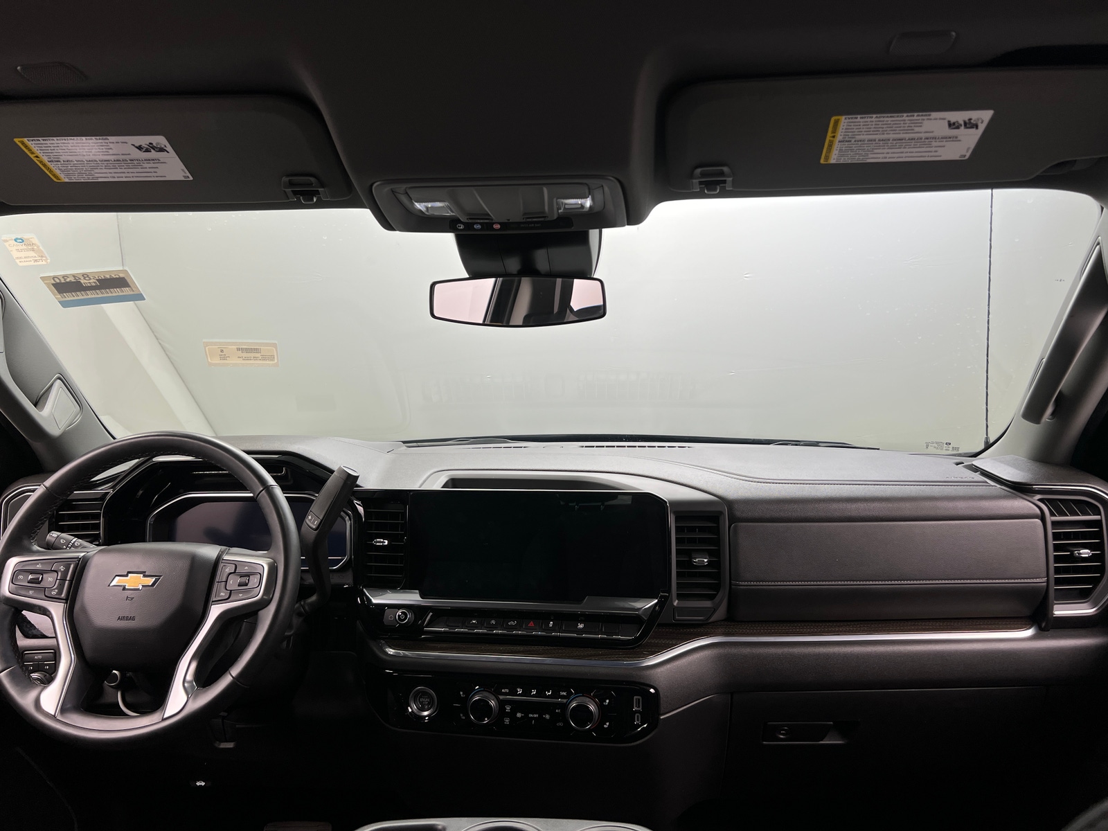 Thumbnail: 2024 Chevrolet Silverado 1500 - 3