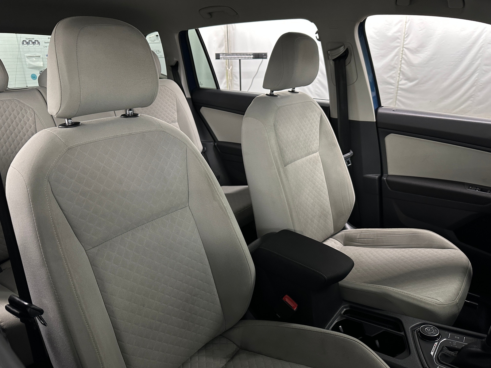 Thumbnail: 2018 Volkswagen Tiguan - 2