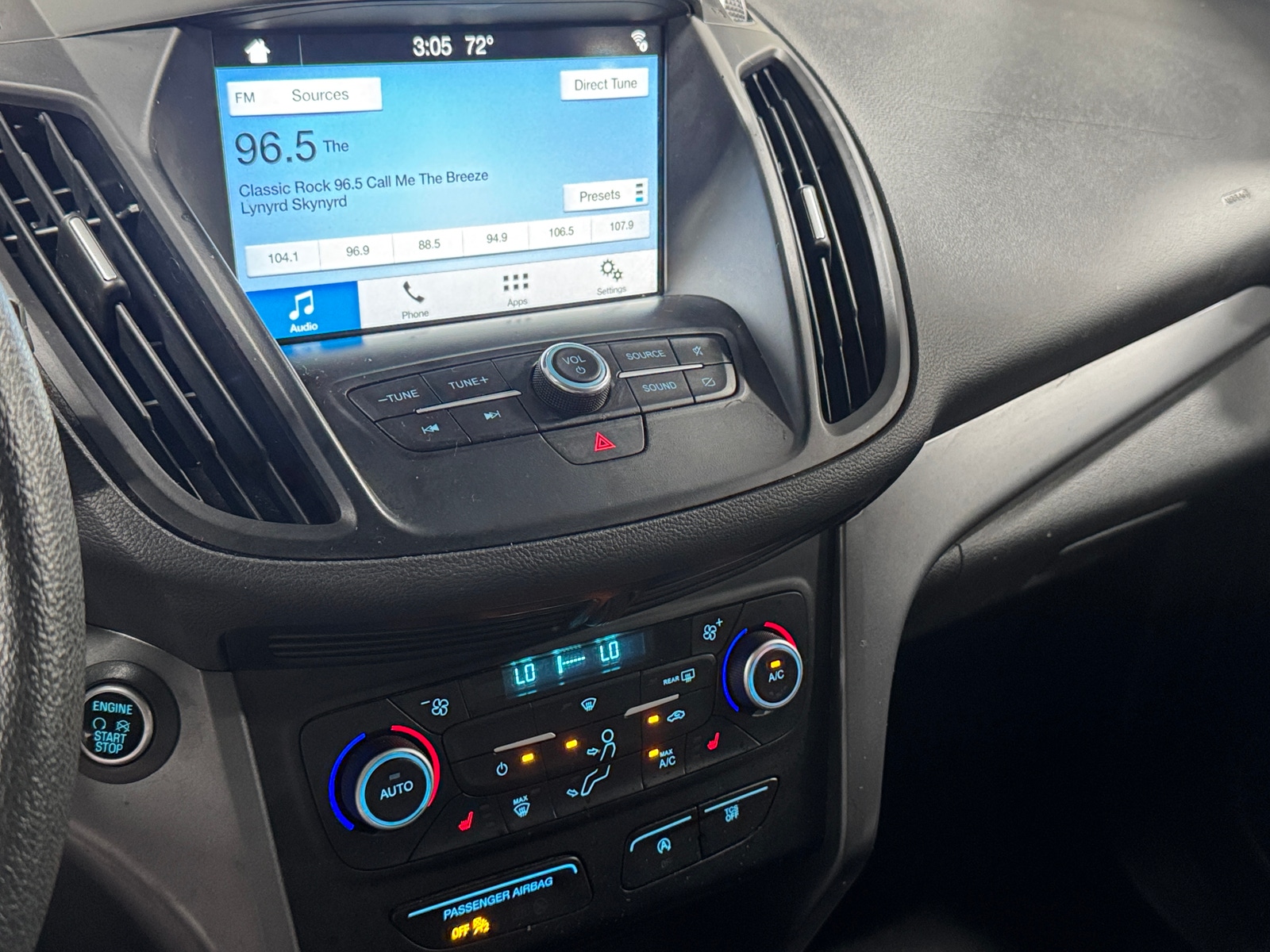 Thumbnail: 2019 Ford Escape - 4