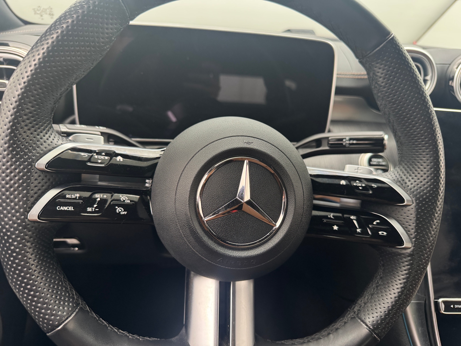 Thumbnail: 2025 Mercedes-Benz CLE - 3