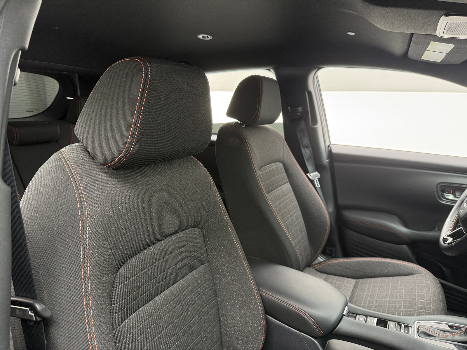 Thumbnail: 2025 Honda HR-V - 2