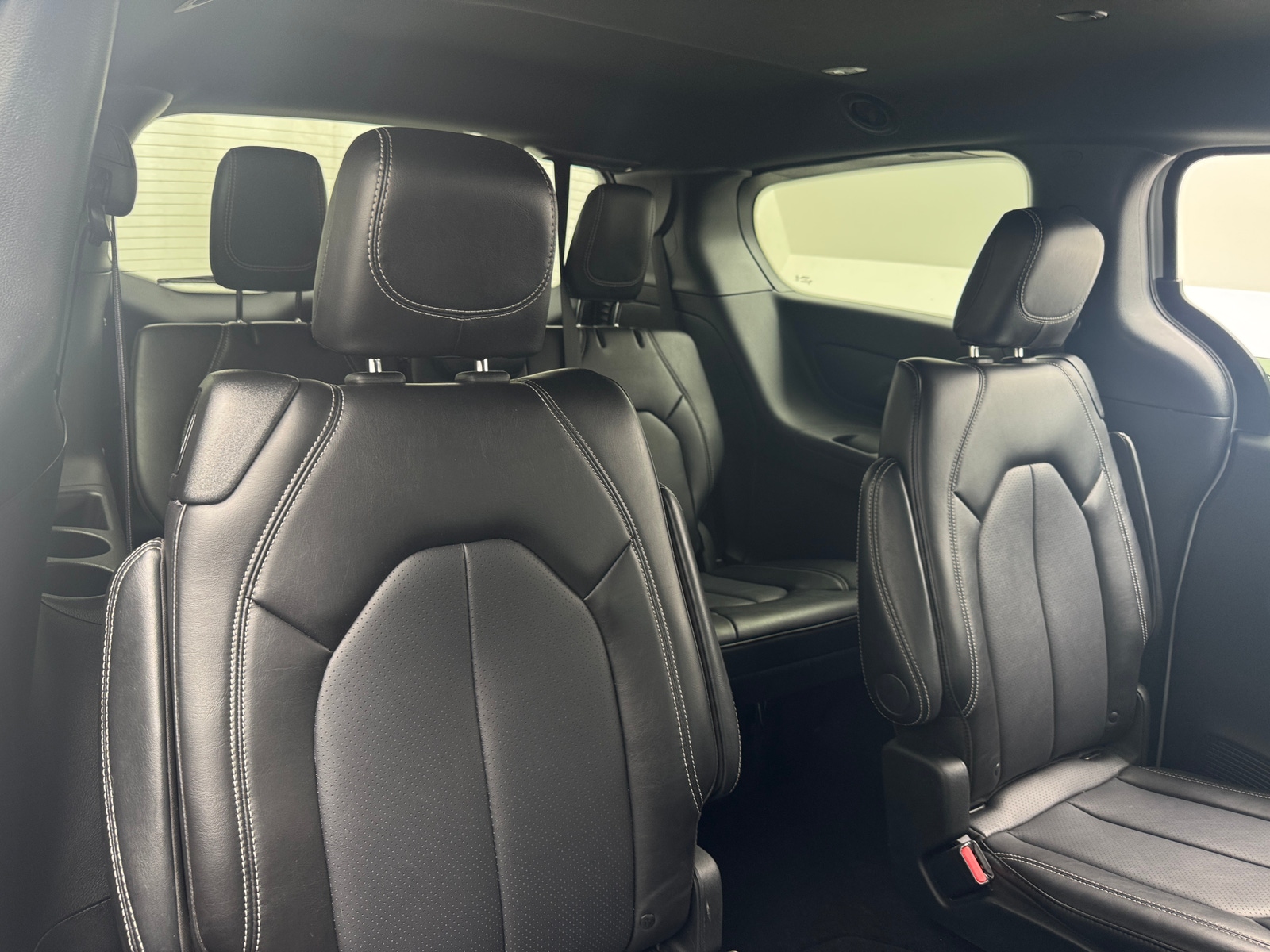 Thumbnail: 2025 Chrysler Pacifica - 5